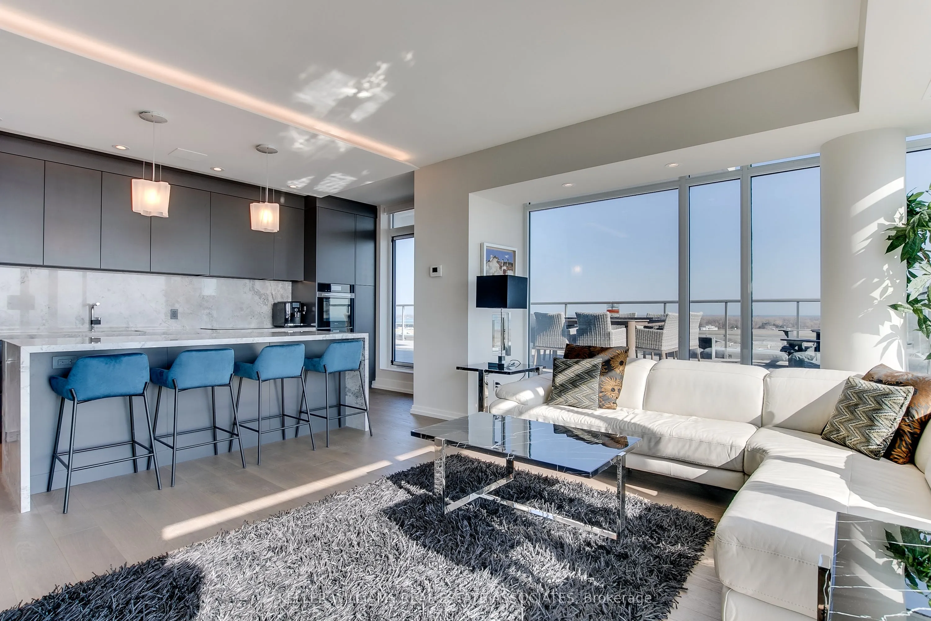 90 Stadium Road, #1002