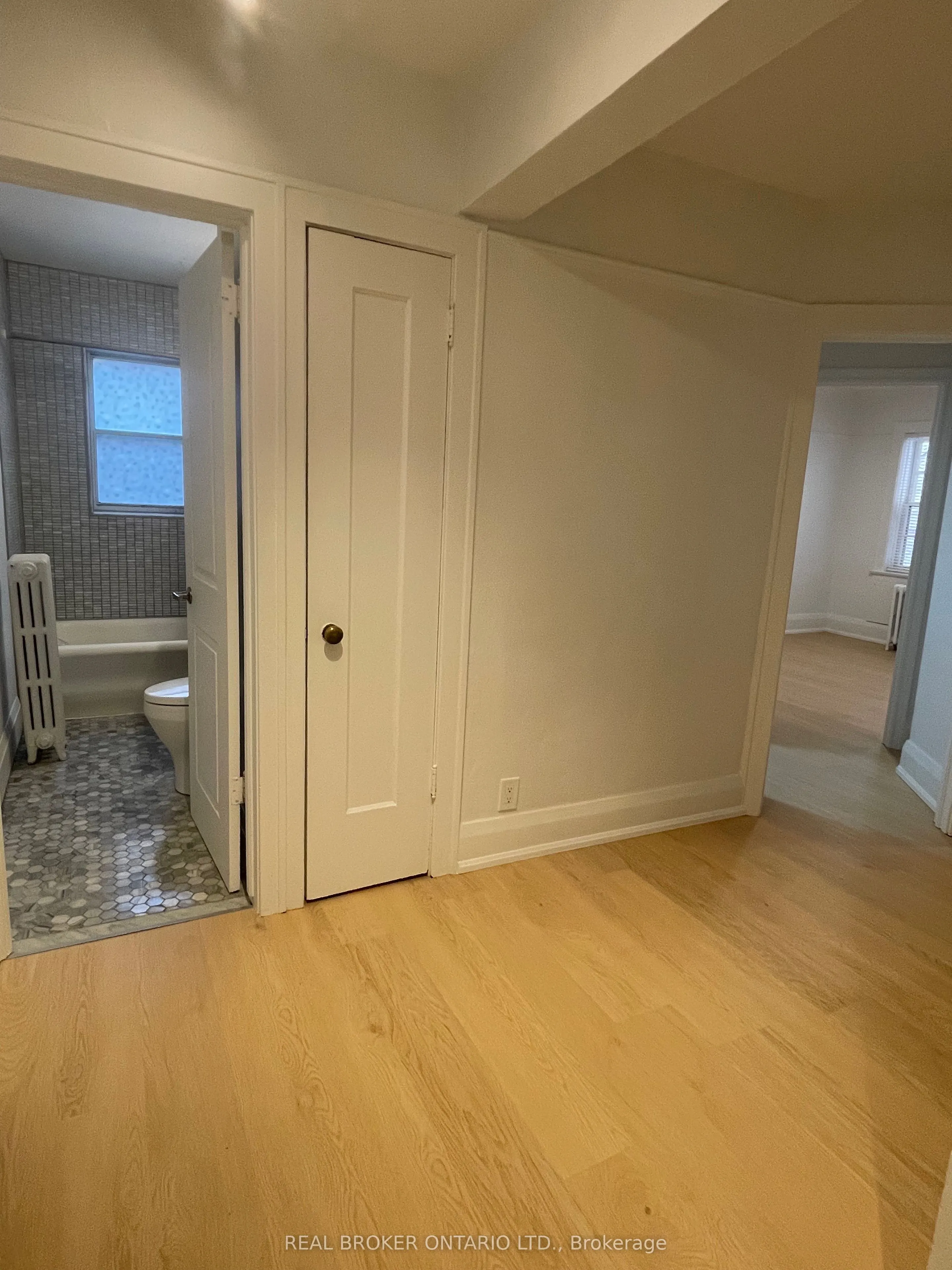 2 Broadway Avenue, #3