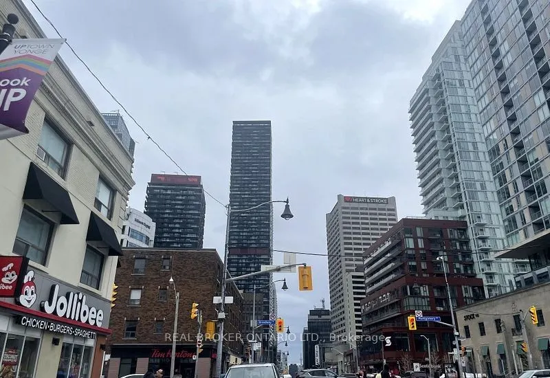 2 Broadway Avenue, #3