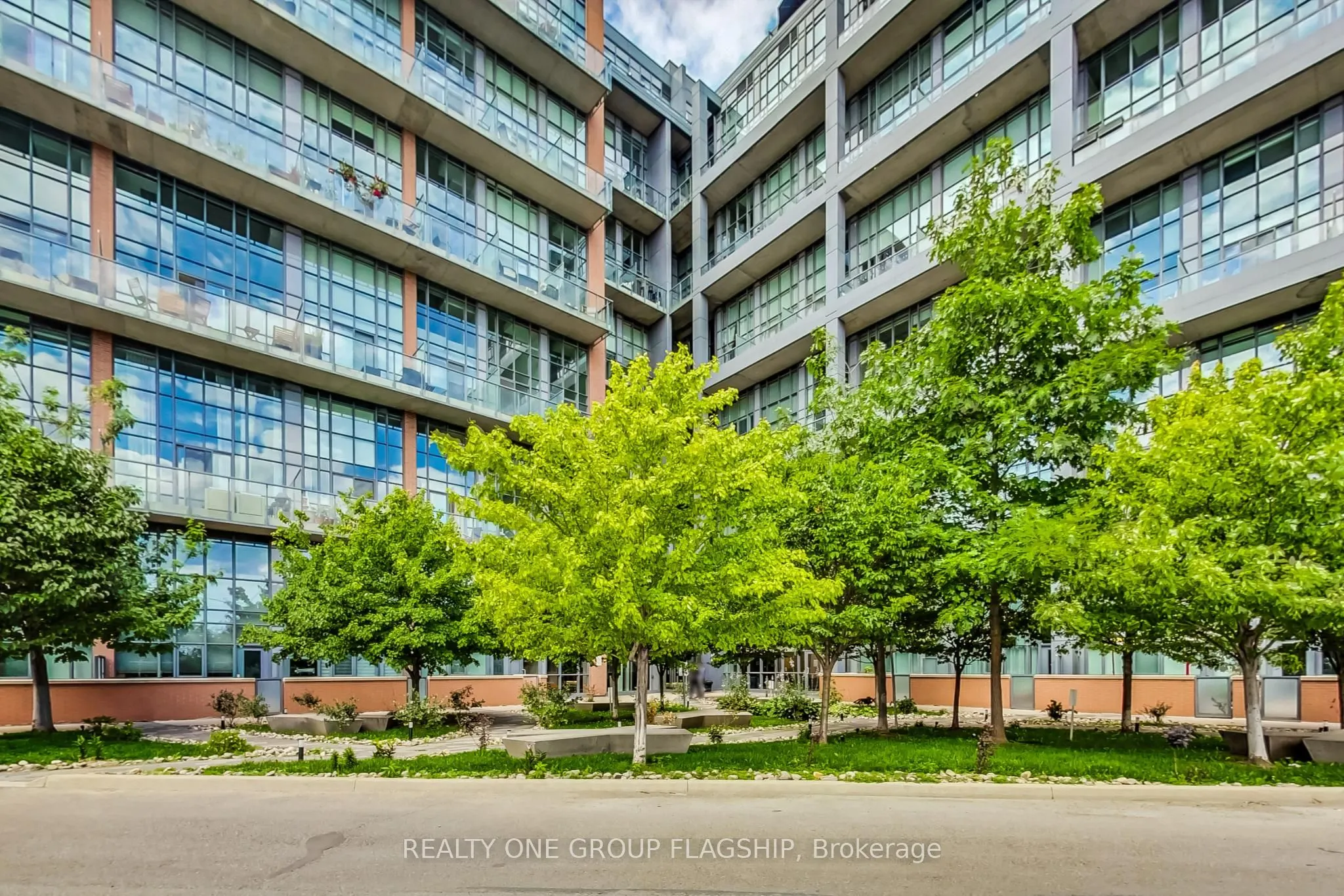 5 Hanna Avenue #617