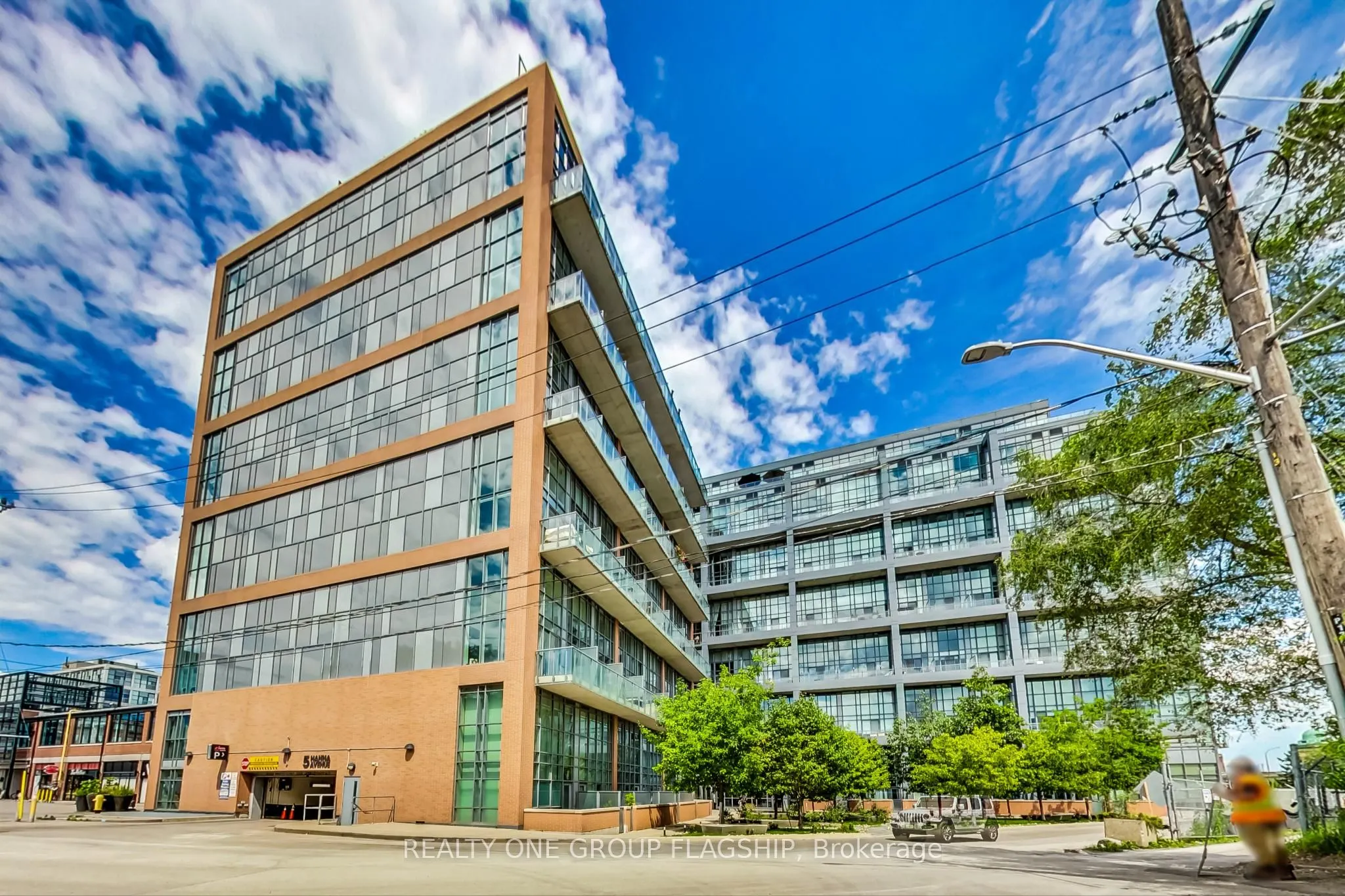5 Hanna Avenue #617
