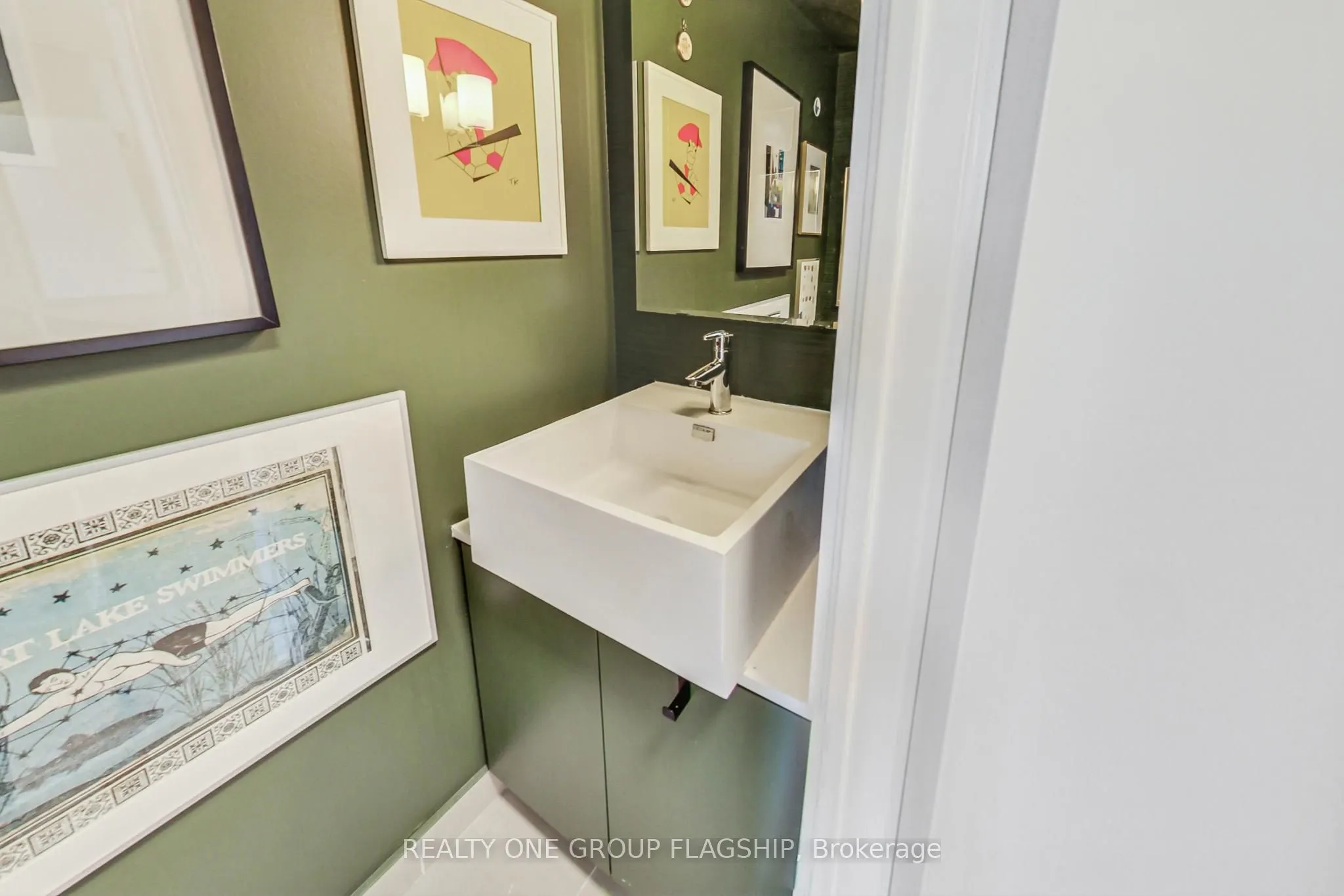 5 Hanna Avenue #617