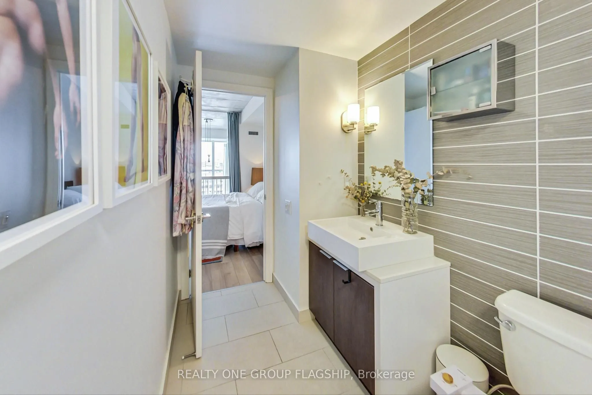 5 Hanna Avenue #617