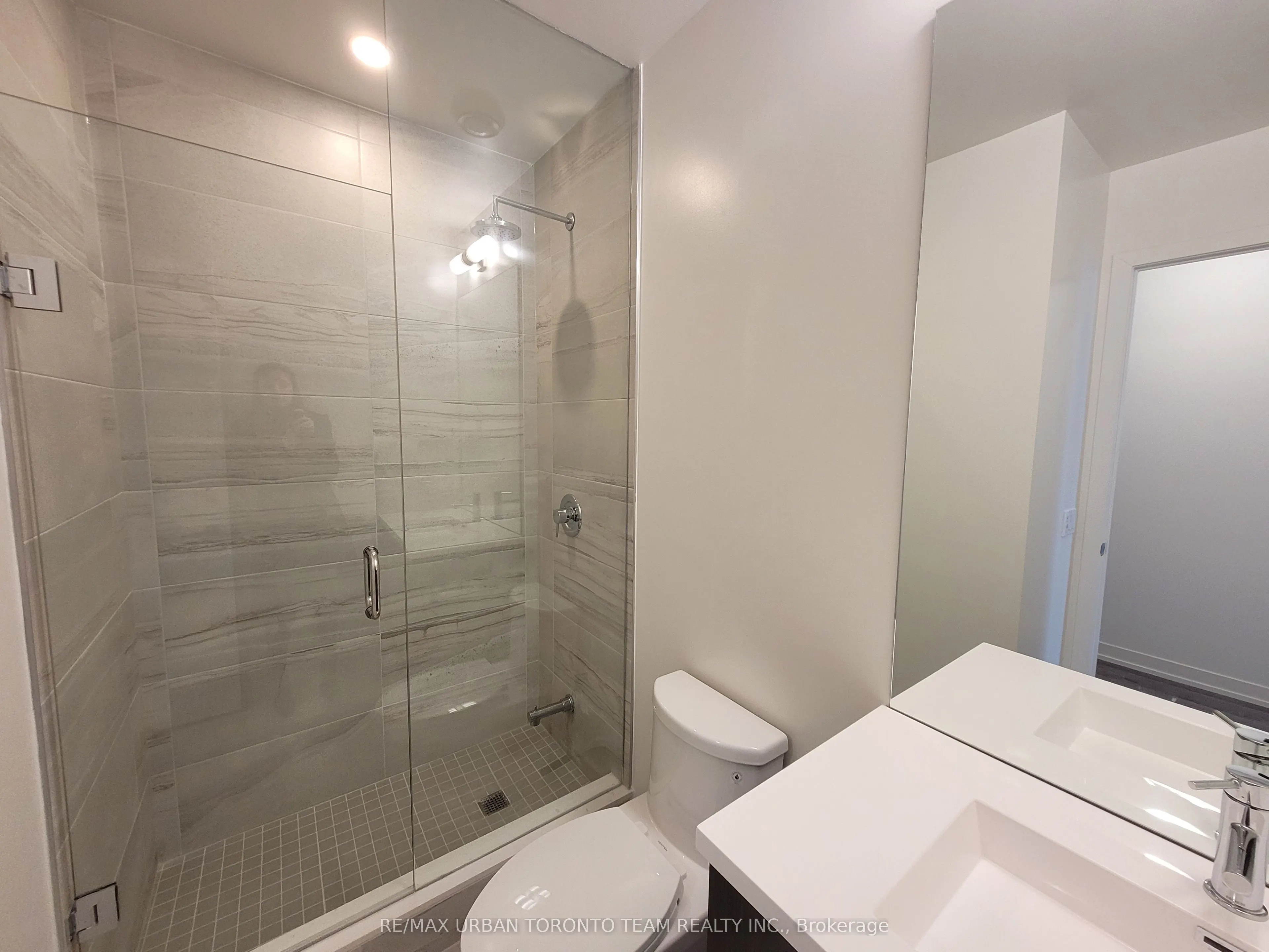 138 Downes Street #806