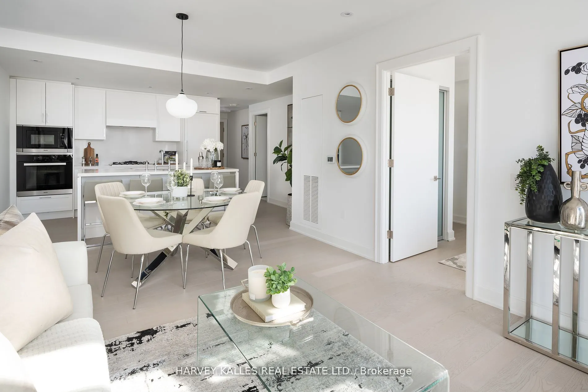 1 Strathgowan Avenue, #403