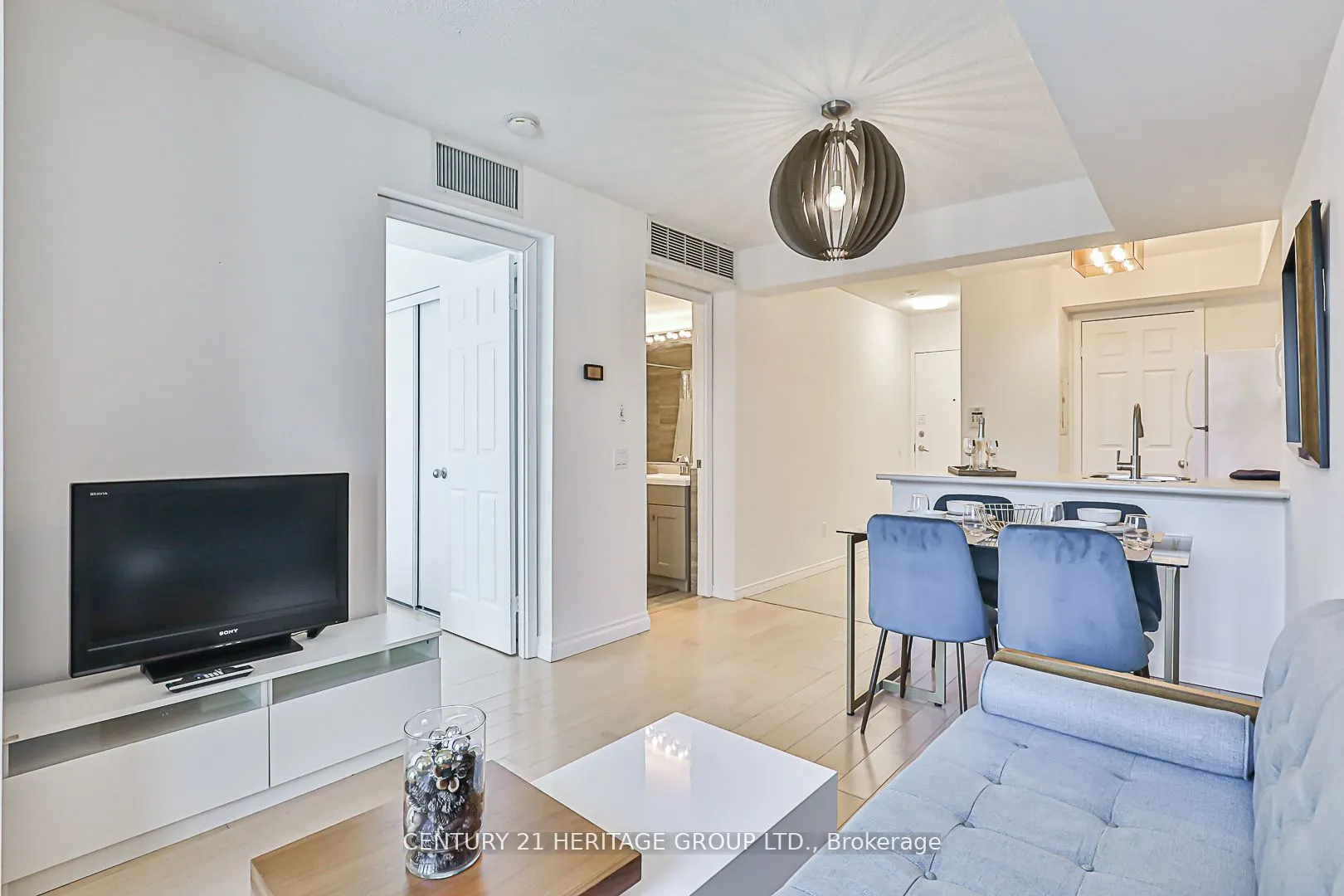 30 Harrison Garden Boulevard, #701