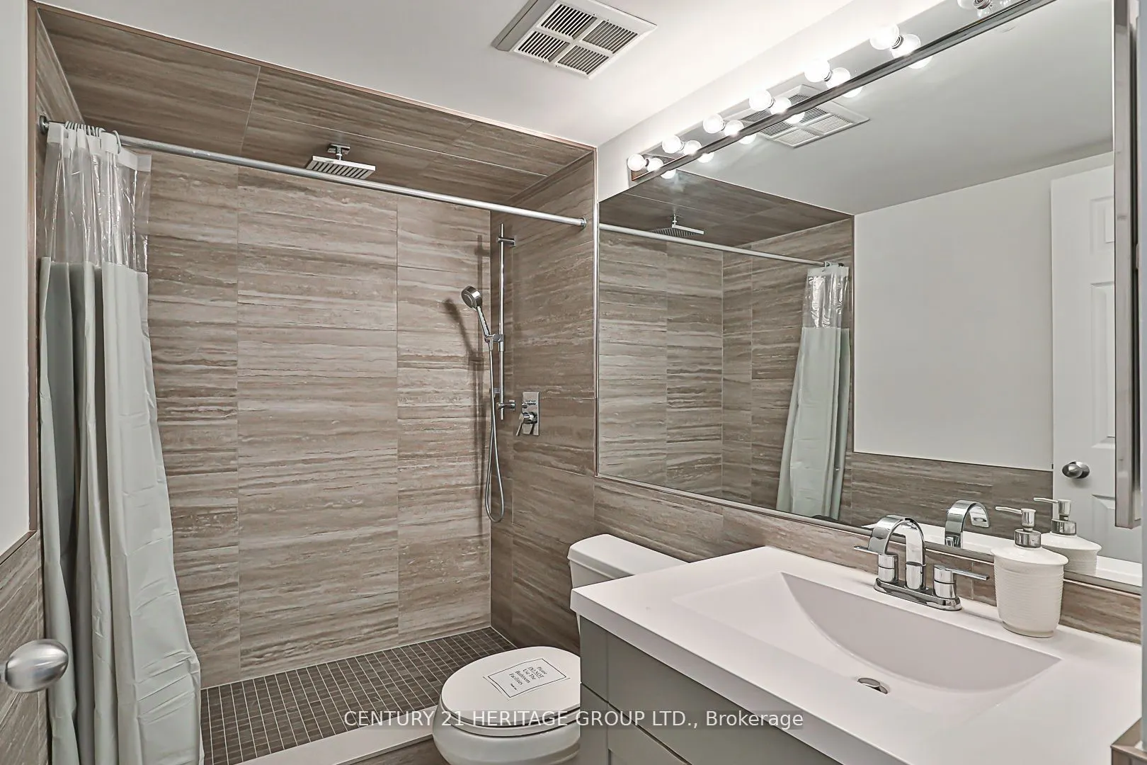 30 Harrison Garden Boulevard, #701