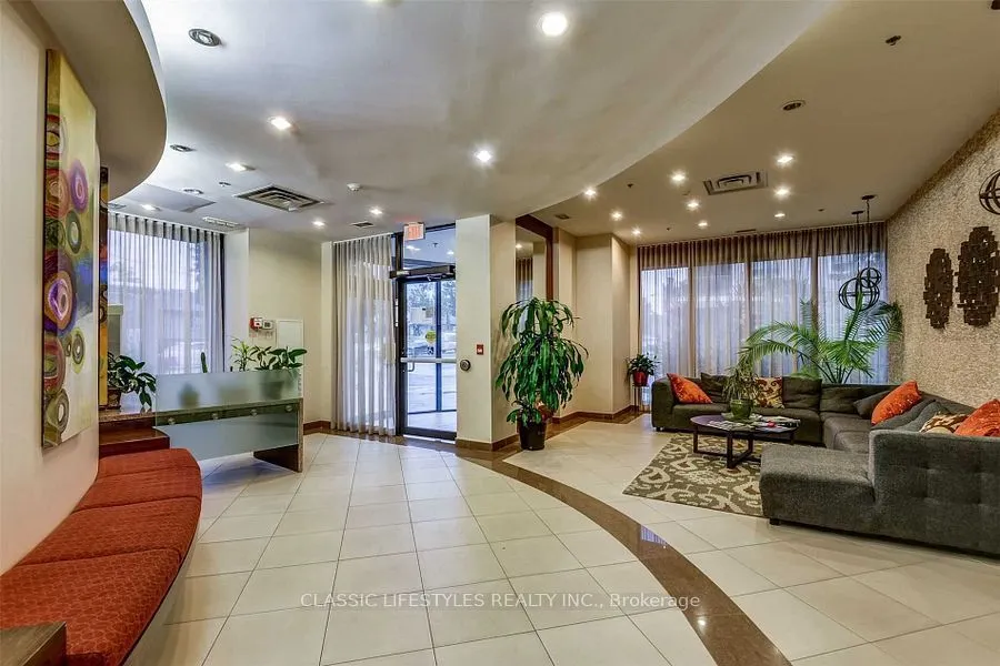 760 Sheppard Avenue W, #906