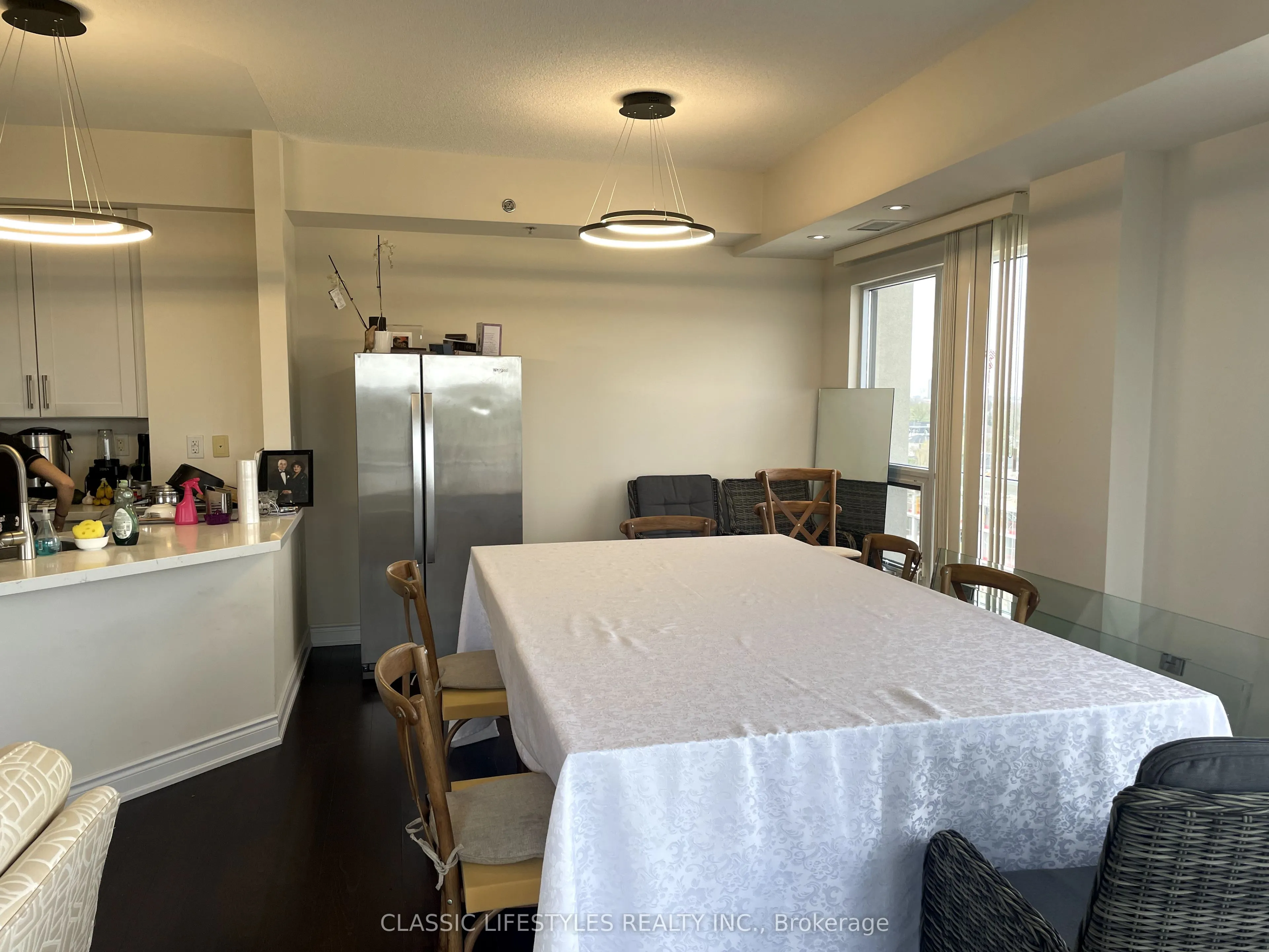 760 Sheppard Avenue W, #906