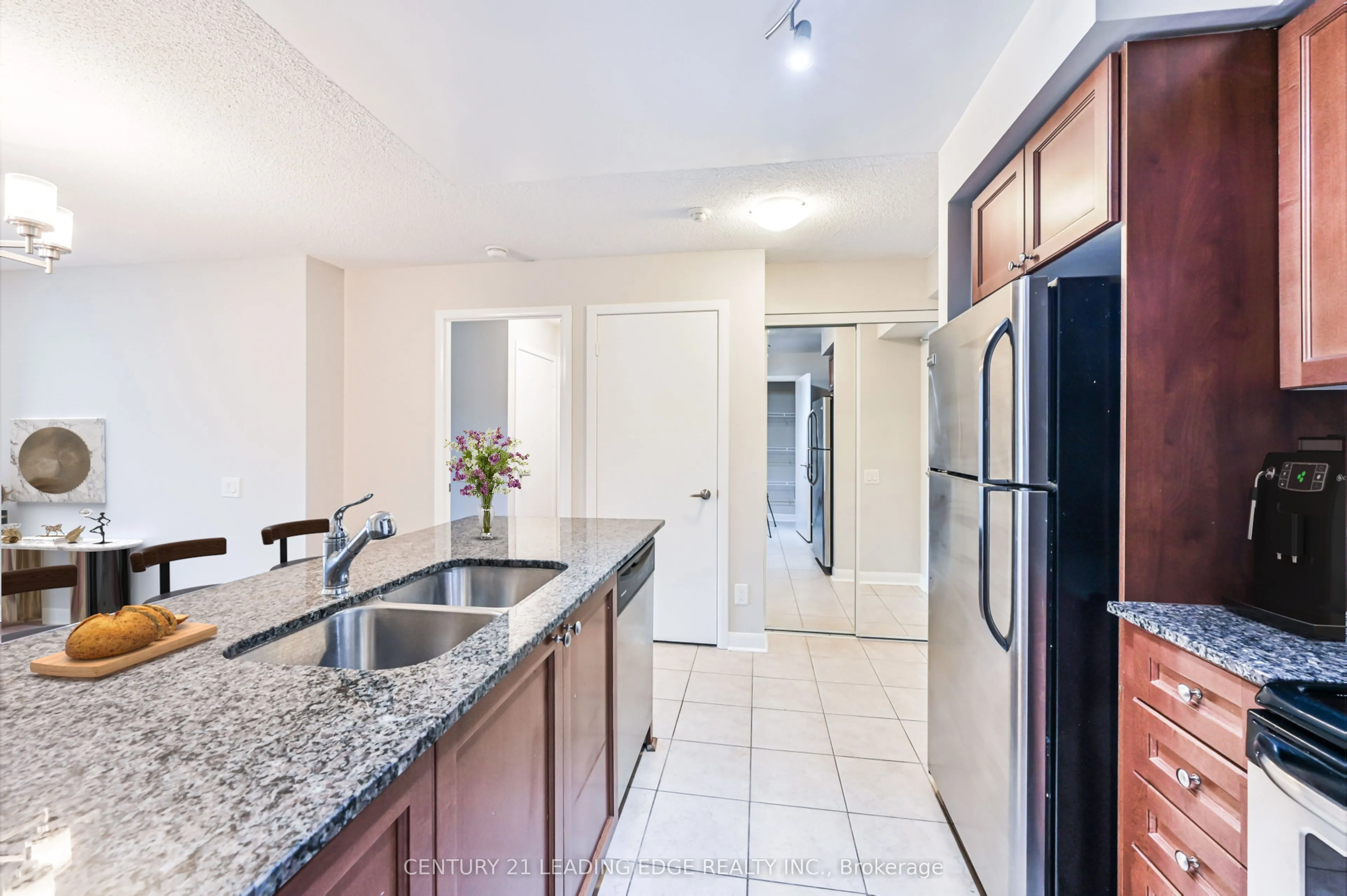 525 Wilson Avenue, #653