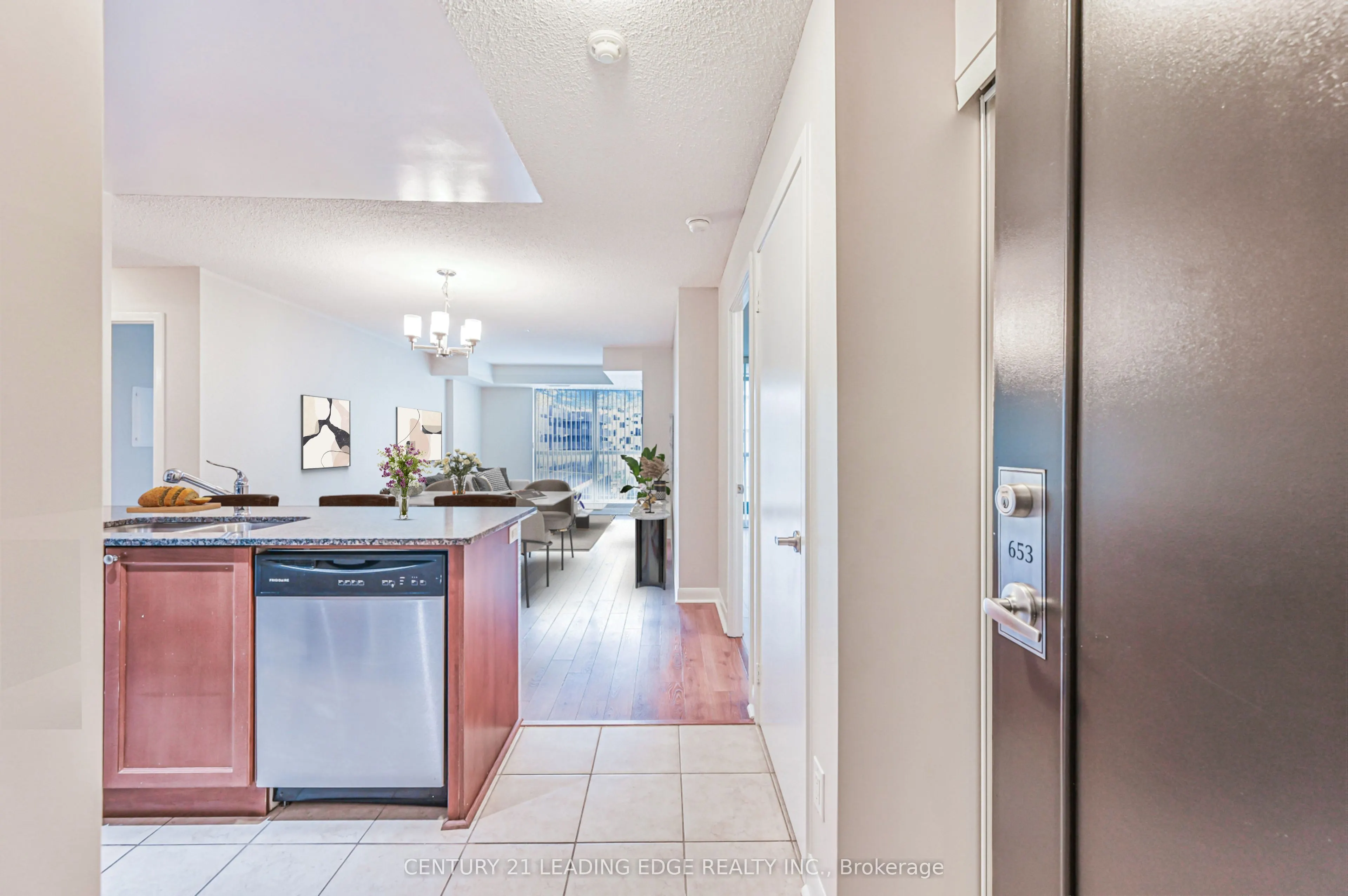 525 Wilson Avenue, #653