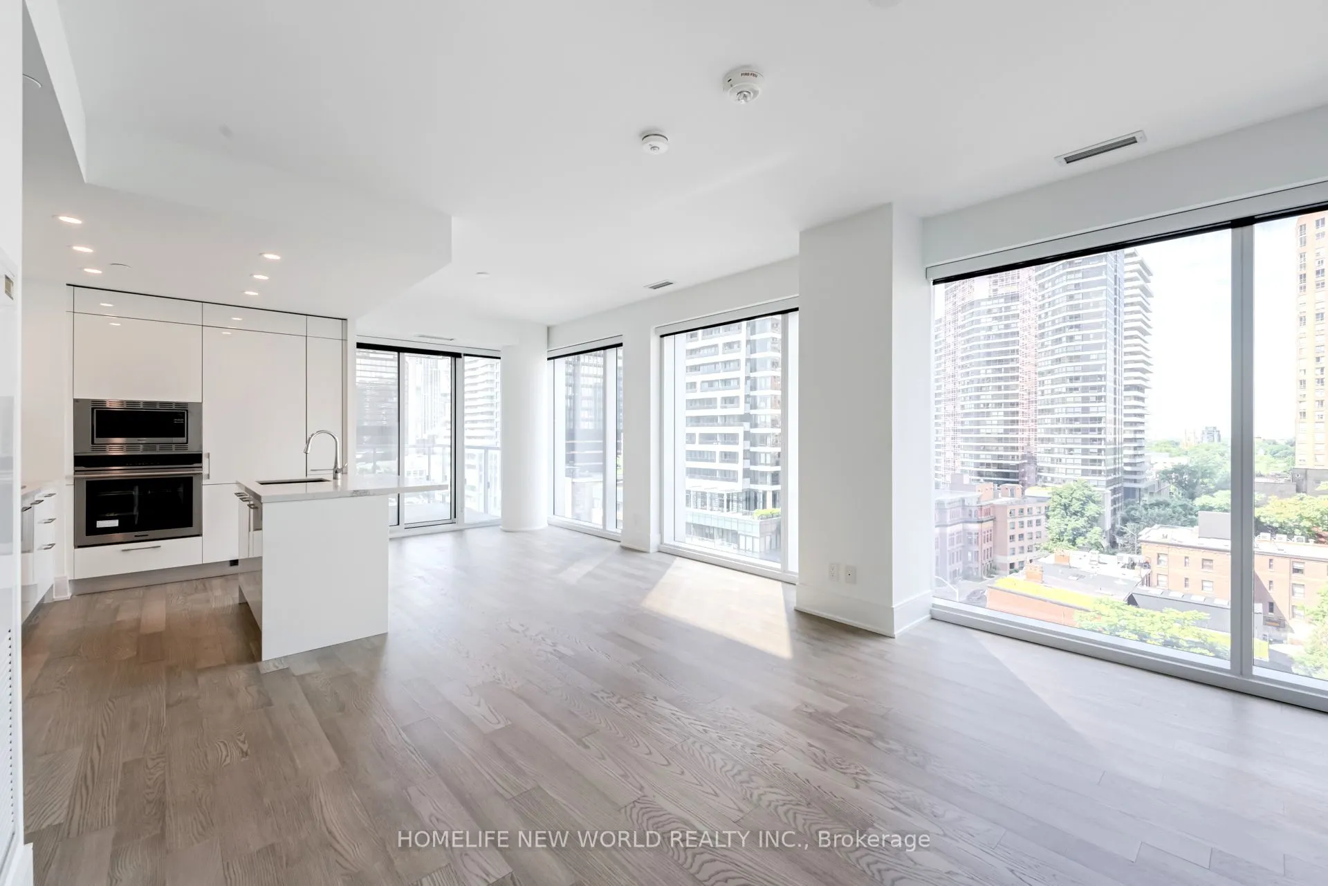 1 Gloucester Street #915