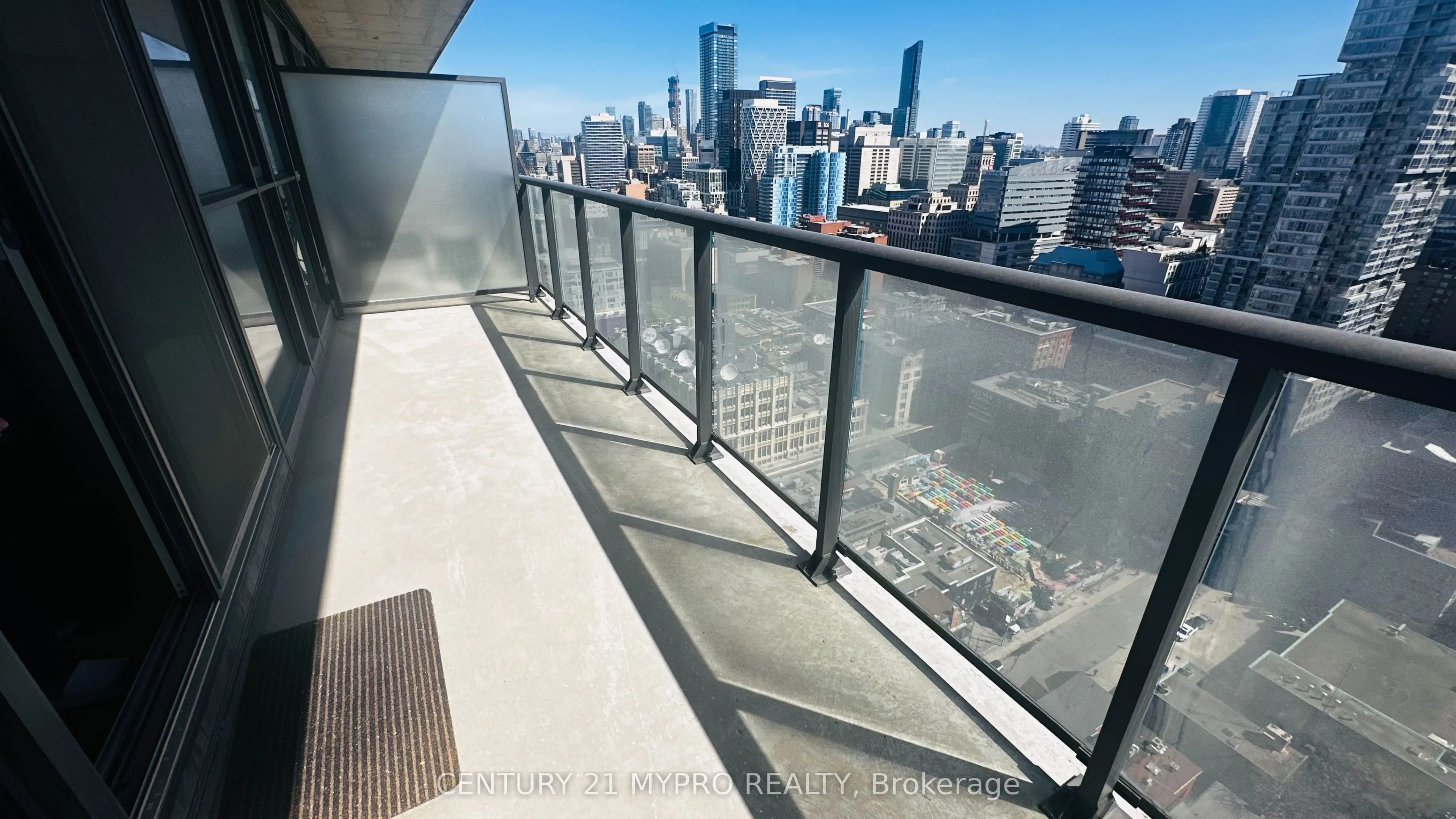 290 Adelaide Street W, #2708