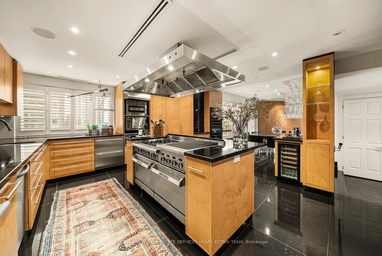 2 Lynwood Avenue #PH1