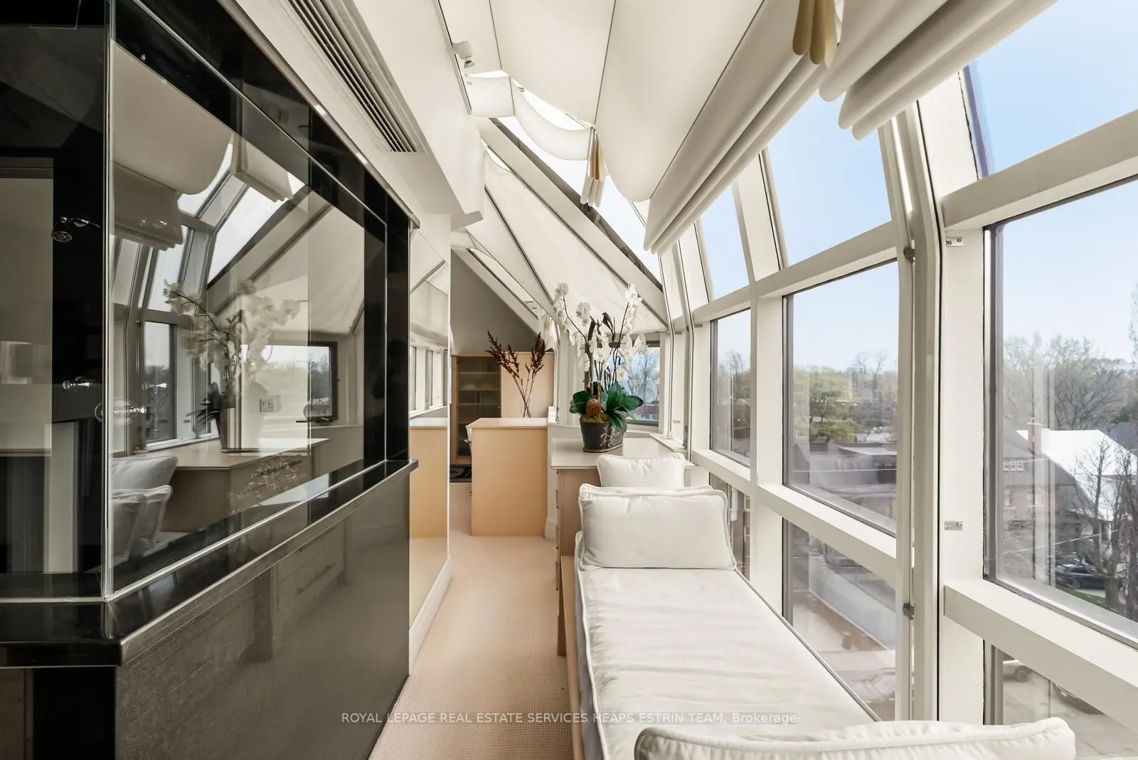 2 Lynwood Avenue #PH1