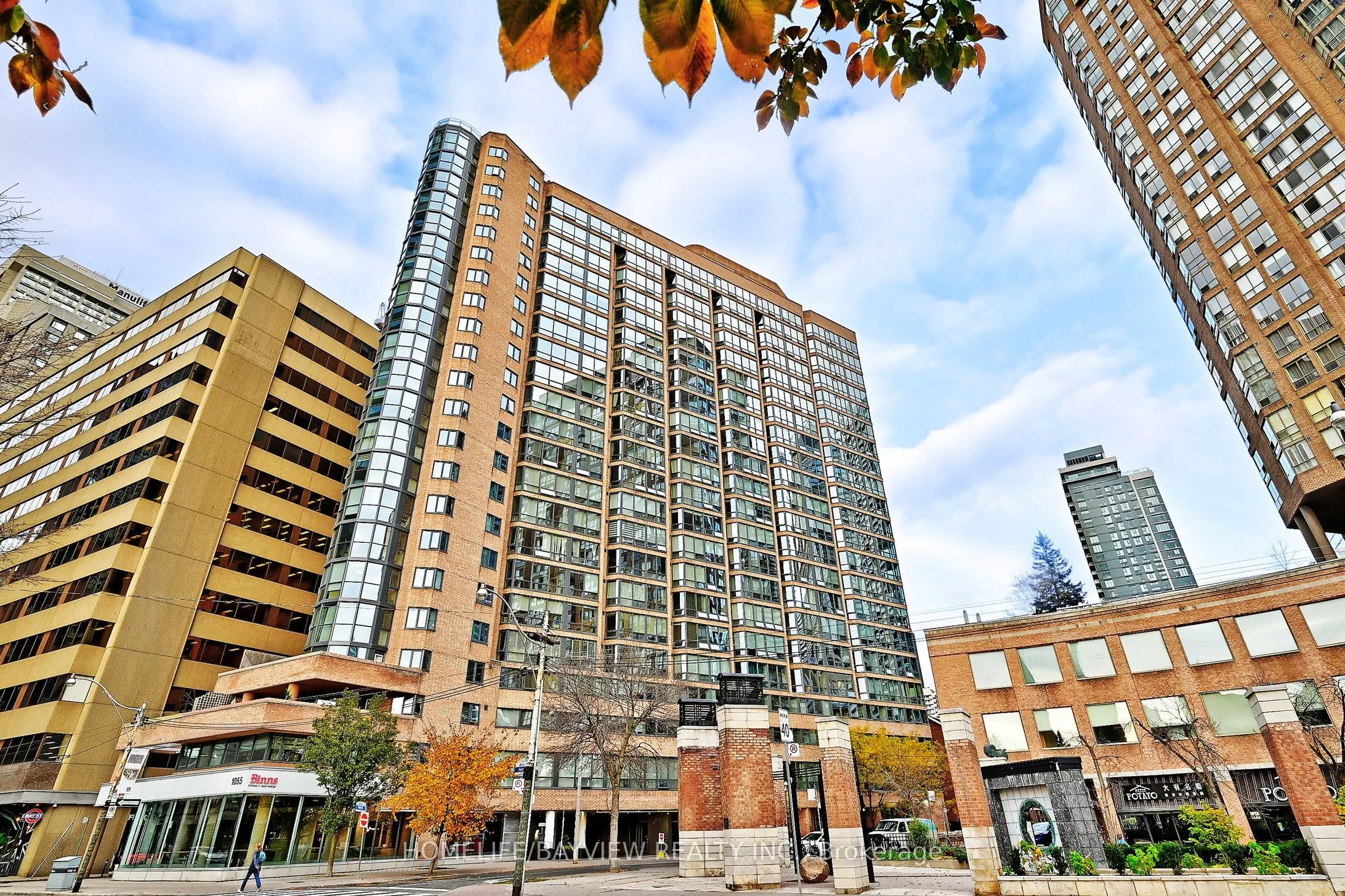 1055 Bay Street, #1111