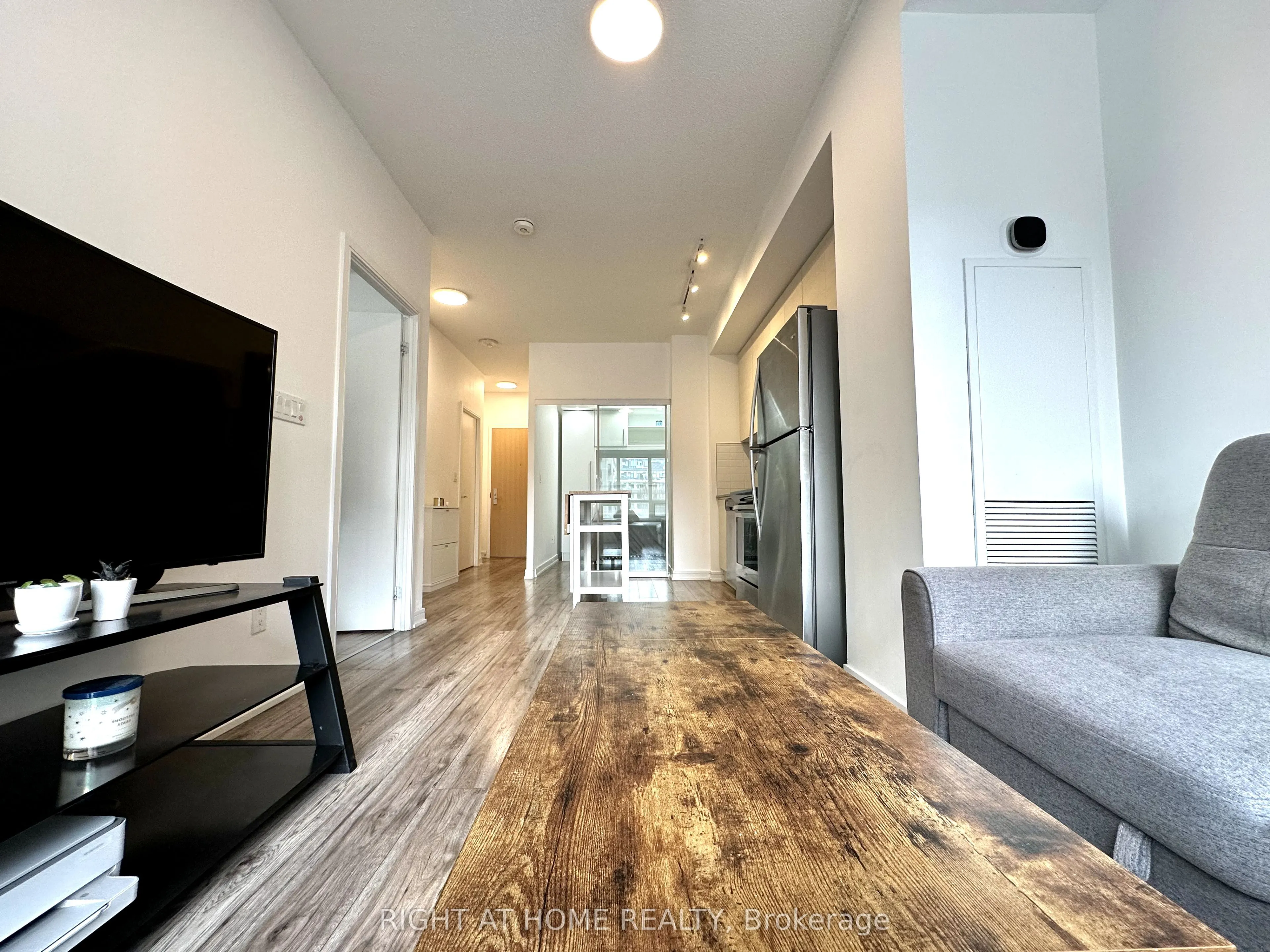 621 Sheppard Avenue E #321