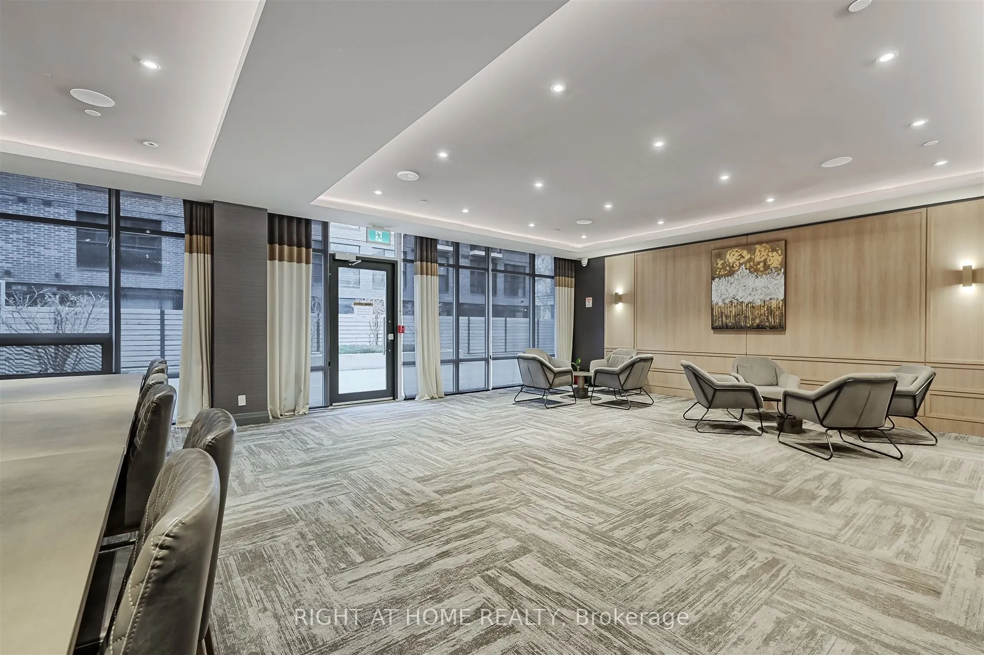 621 Sheppard Avenue E #321