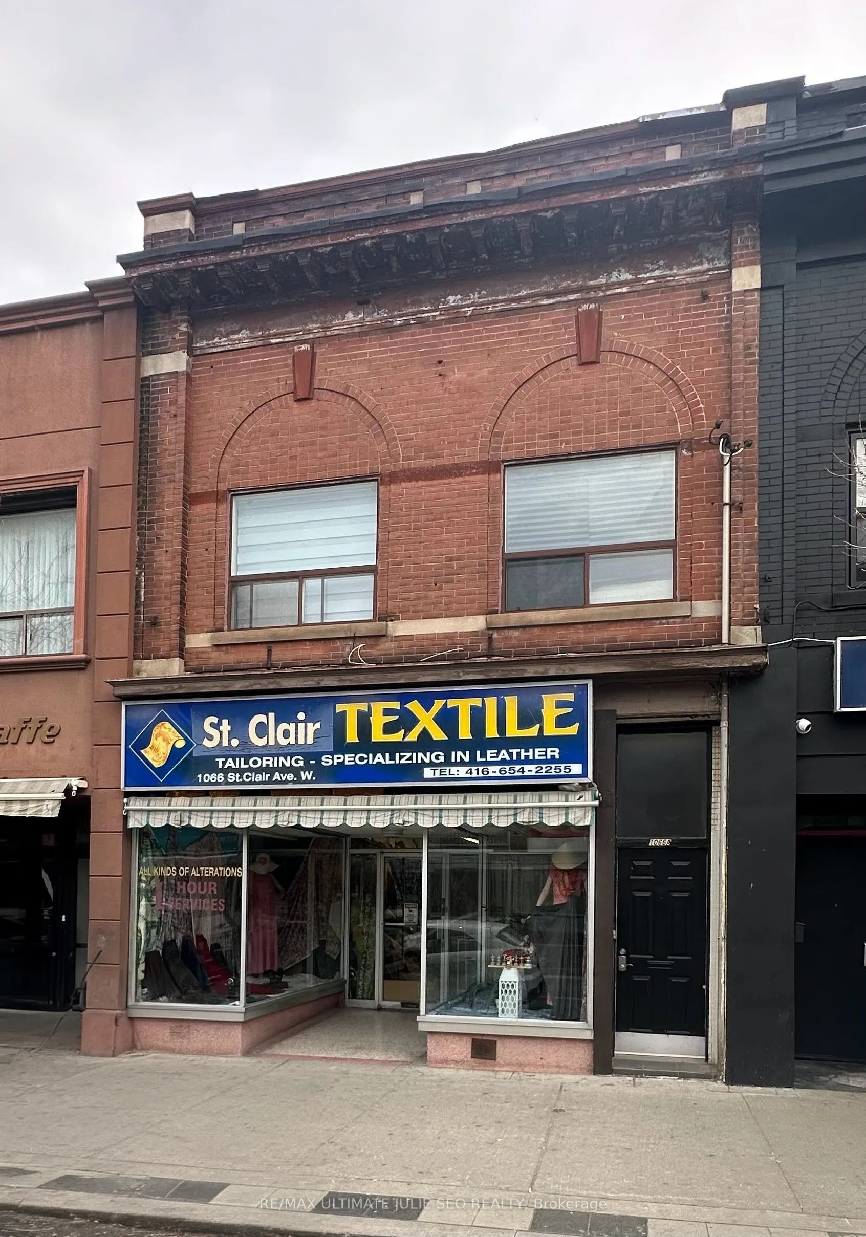 1066 St Clair Avenue W