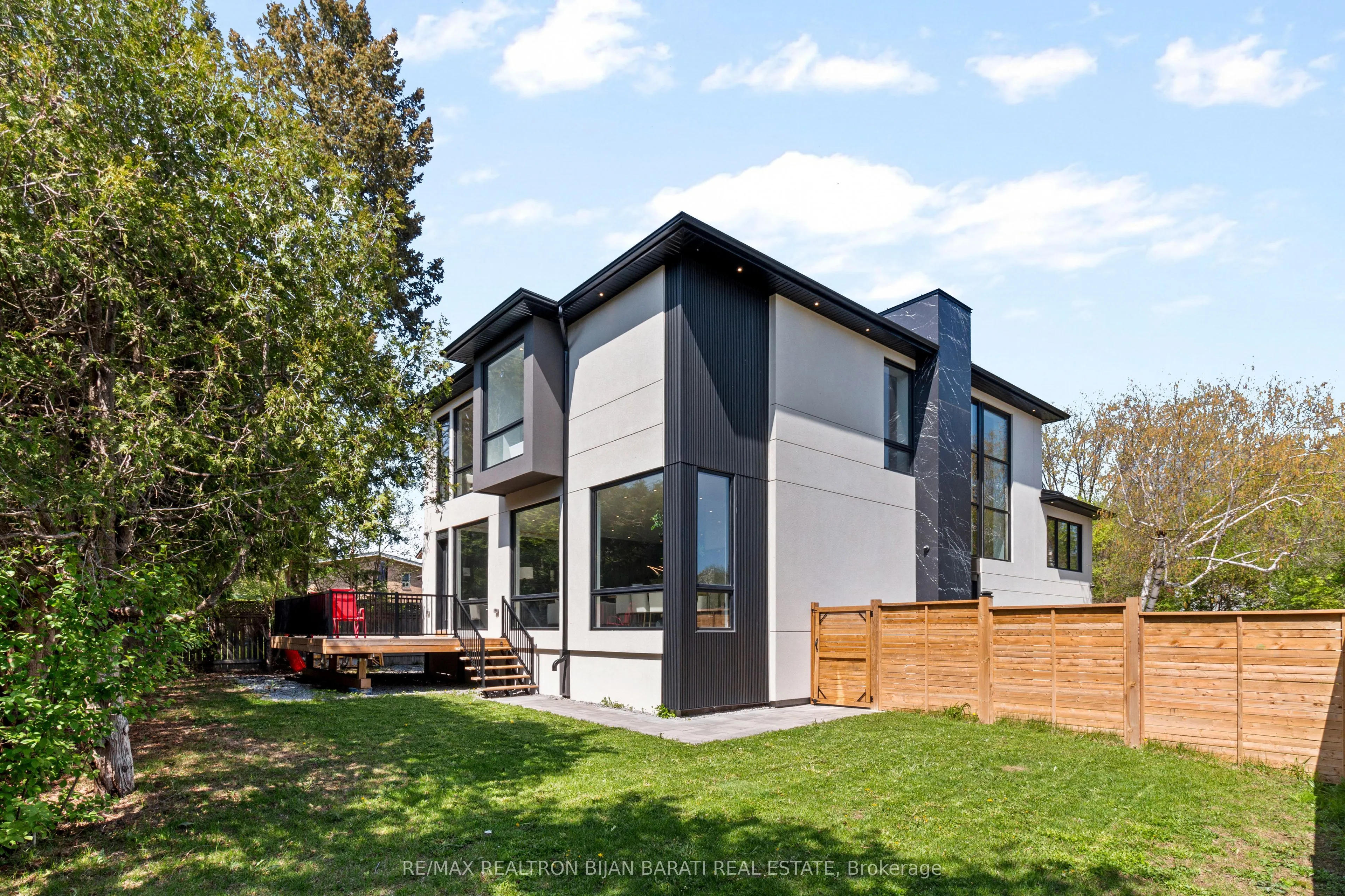 48 Denver Crescent