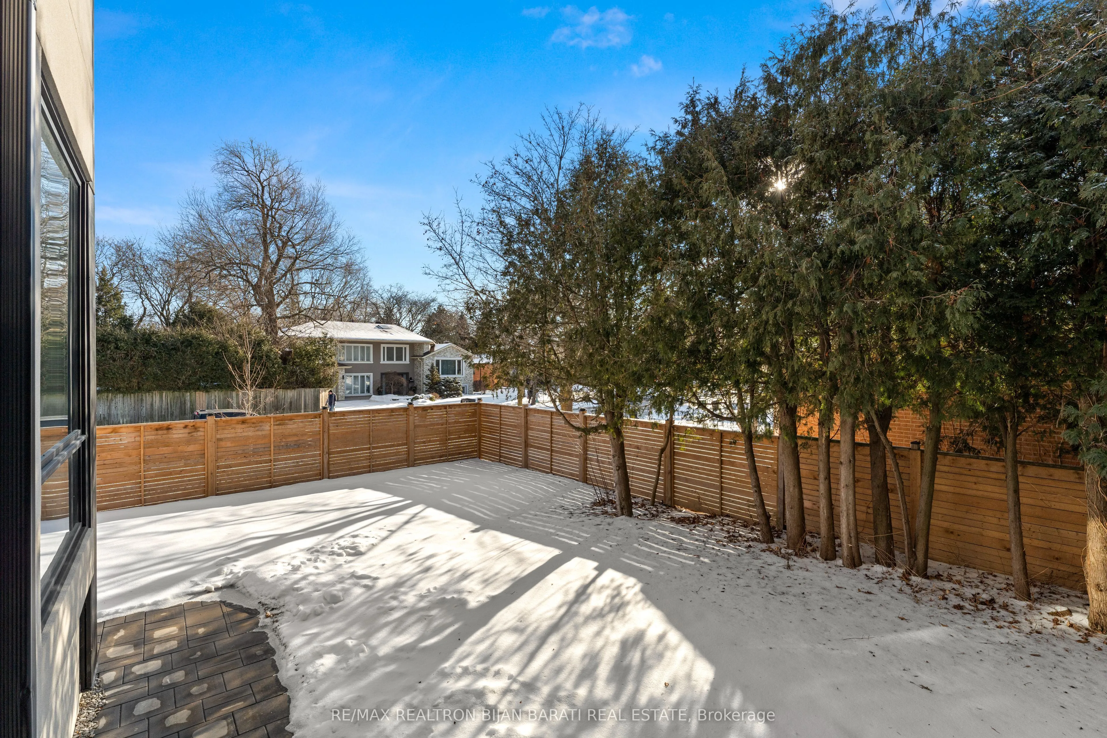48 Denver Crescent