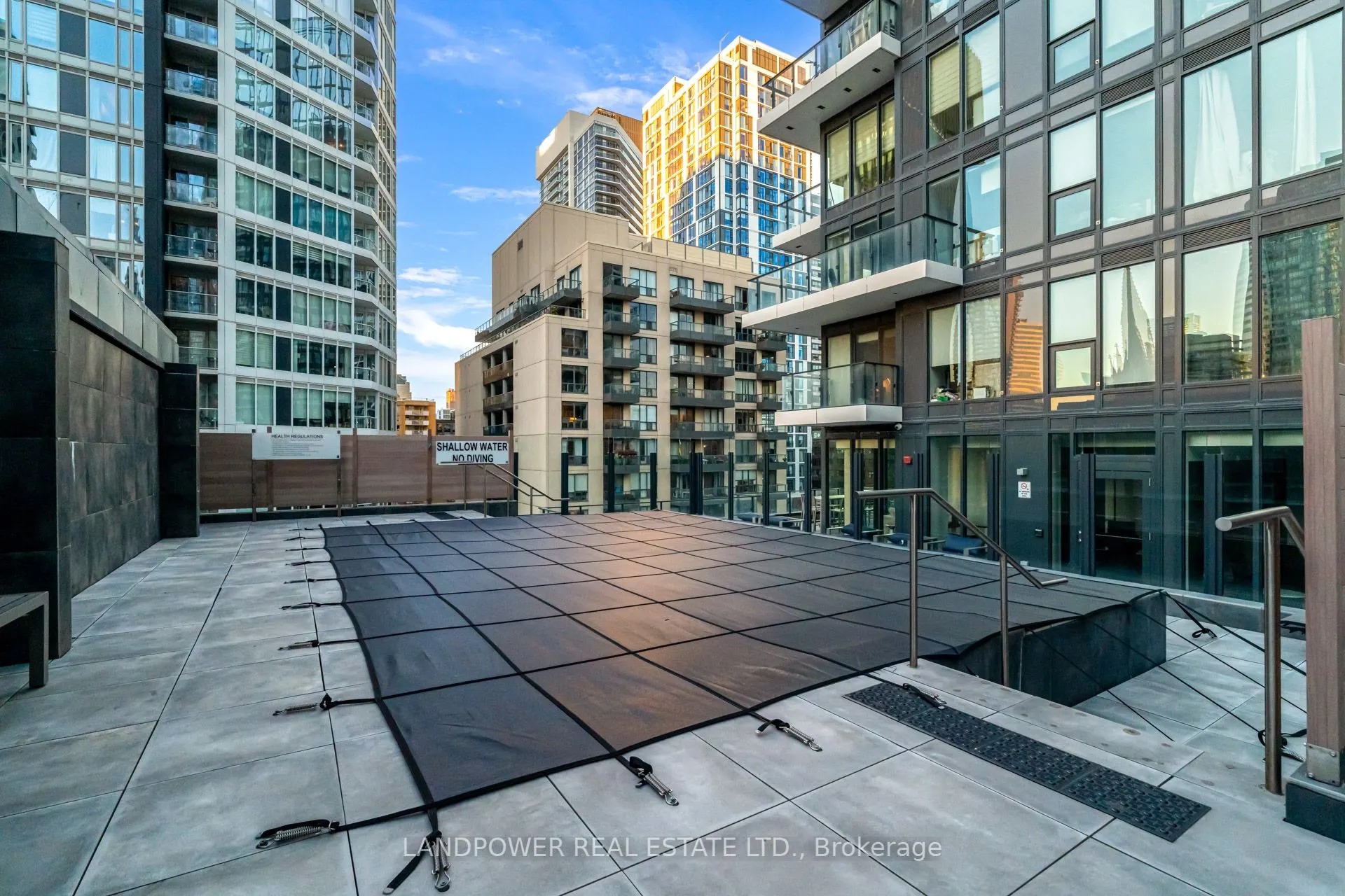 77 Shuter Street #2501