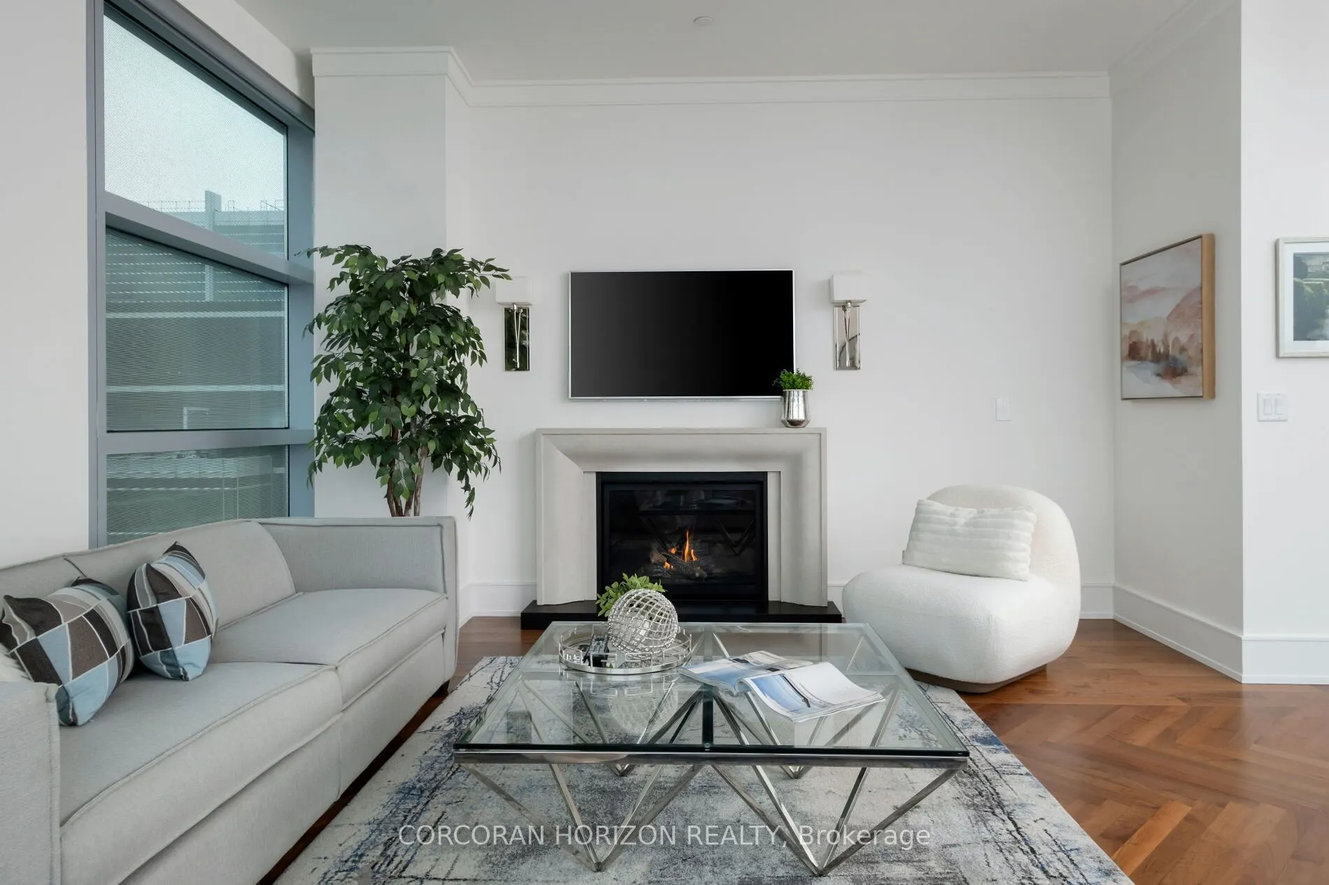 183 Wellington Street W, #3703