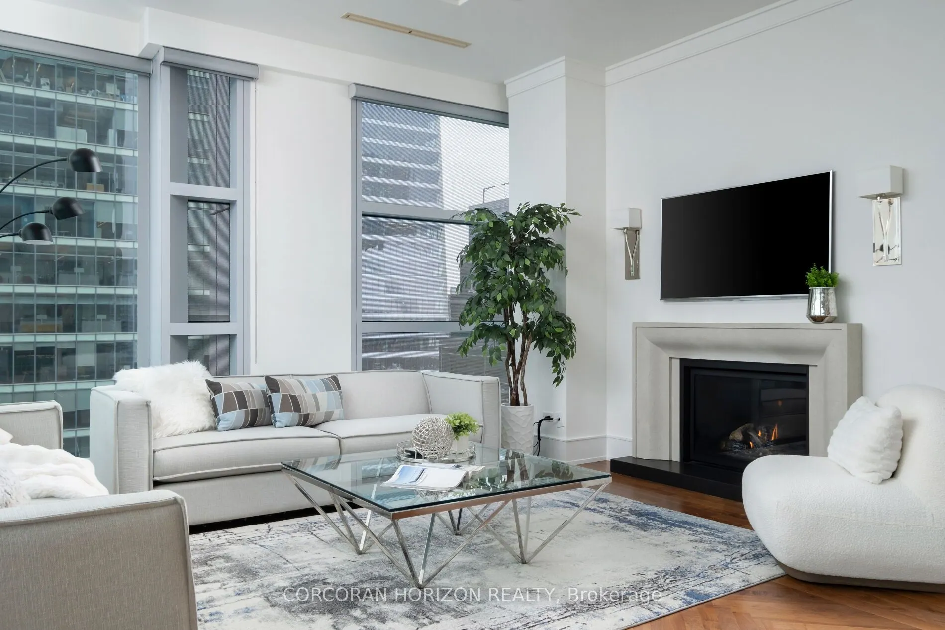 183 Wellington Street W, #3703