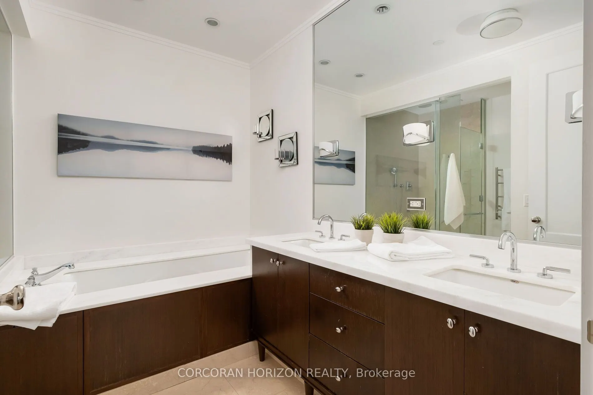 183 Wellington Street W, #3703