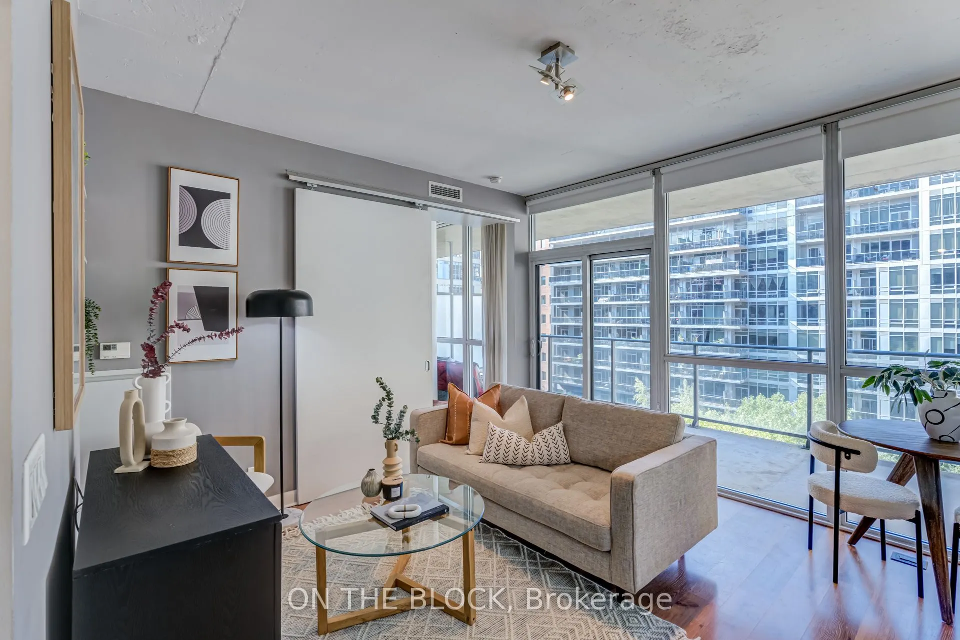 478 King Street W, #616