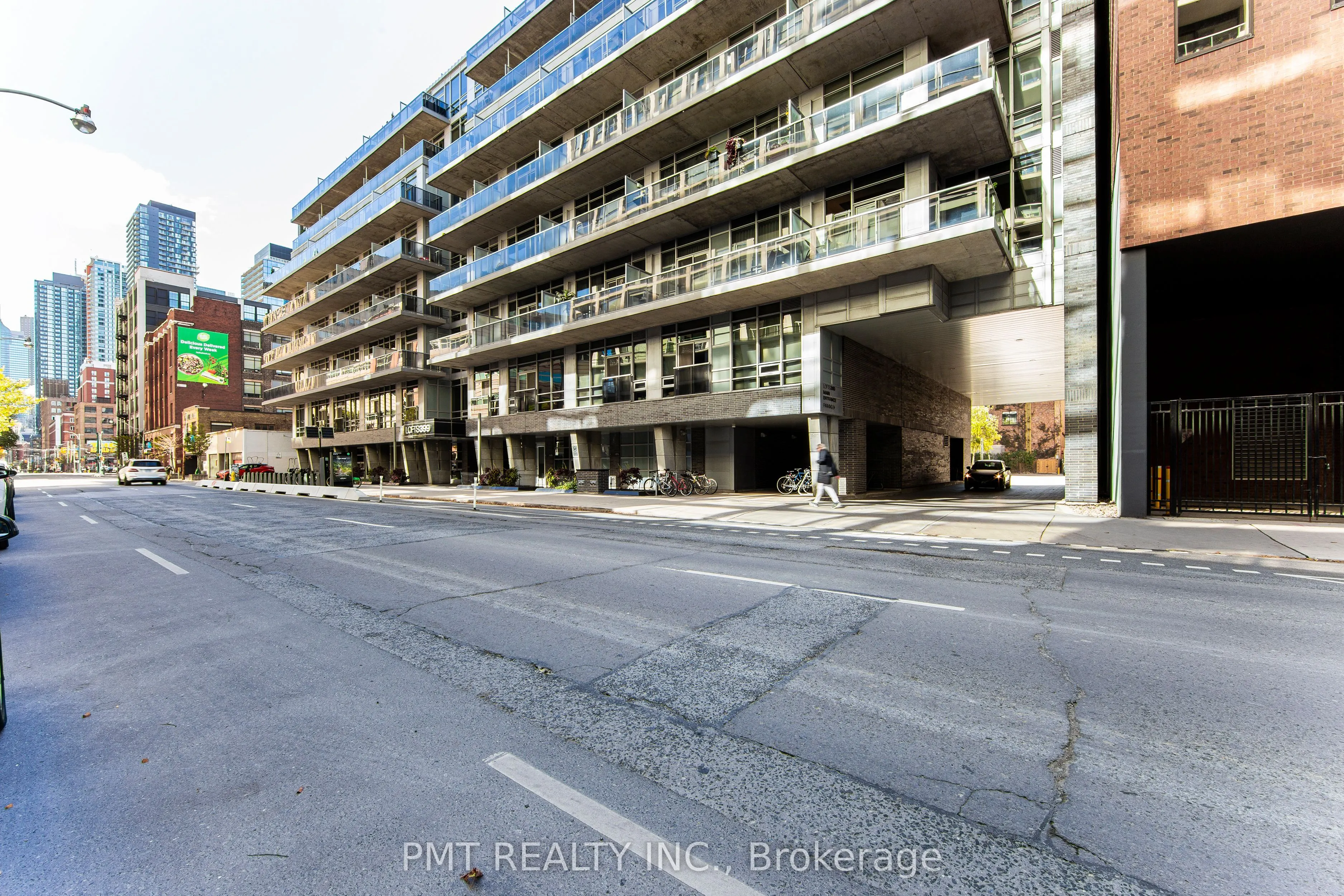 399 Adelaide Street W, #105