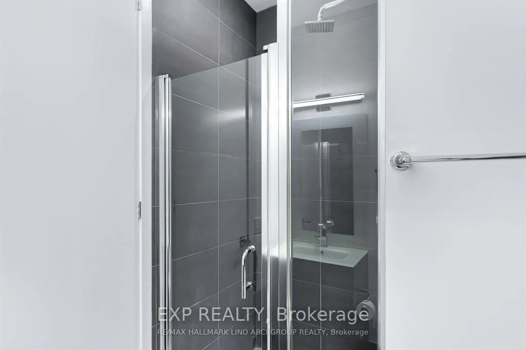 111 ST CLAIR Avenue W #405