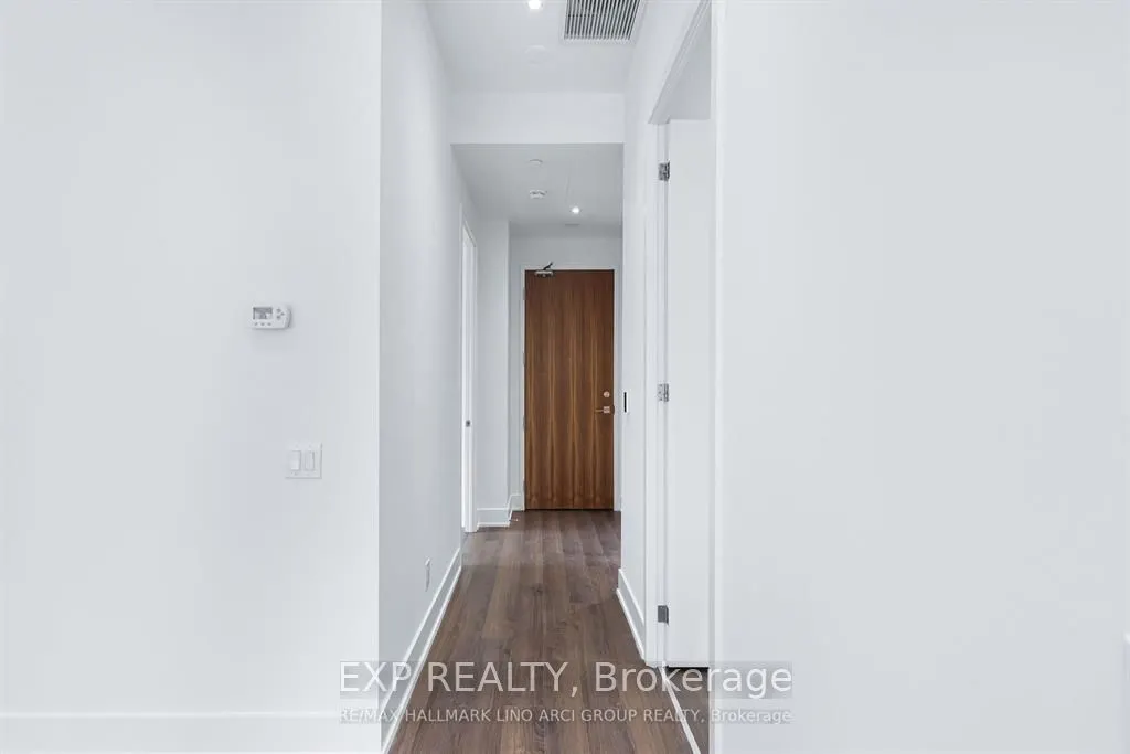 111 ST CLAIR Avenue W #405