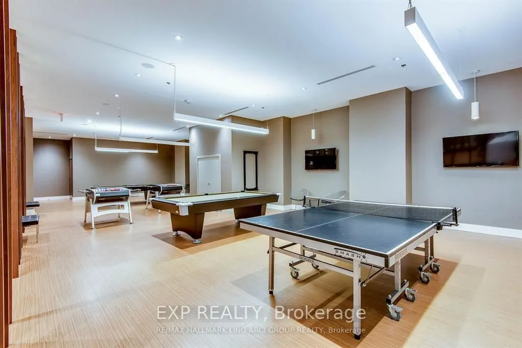 111 ST CLAIR Avenue W #405