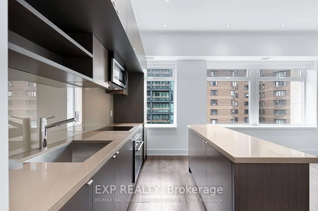 111 ST CLAIR Avenue W #405