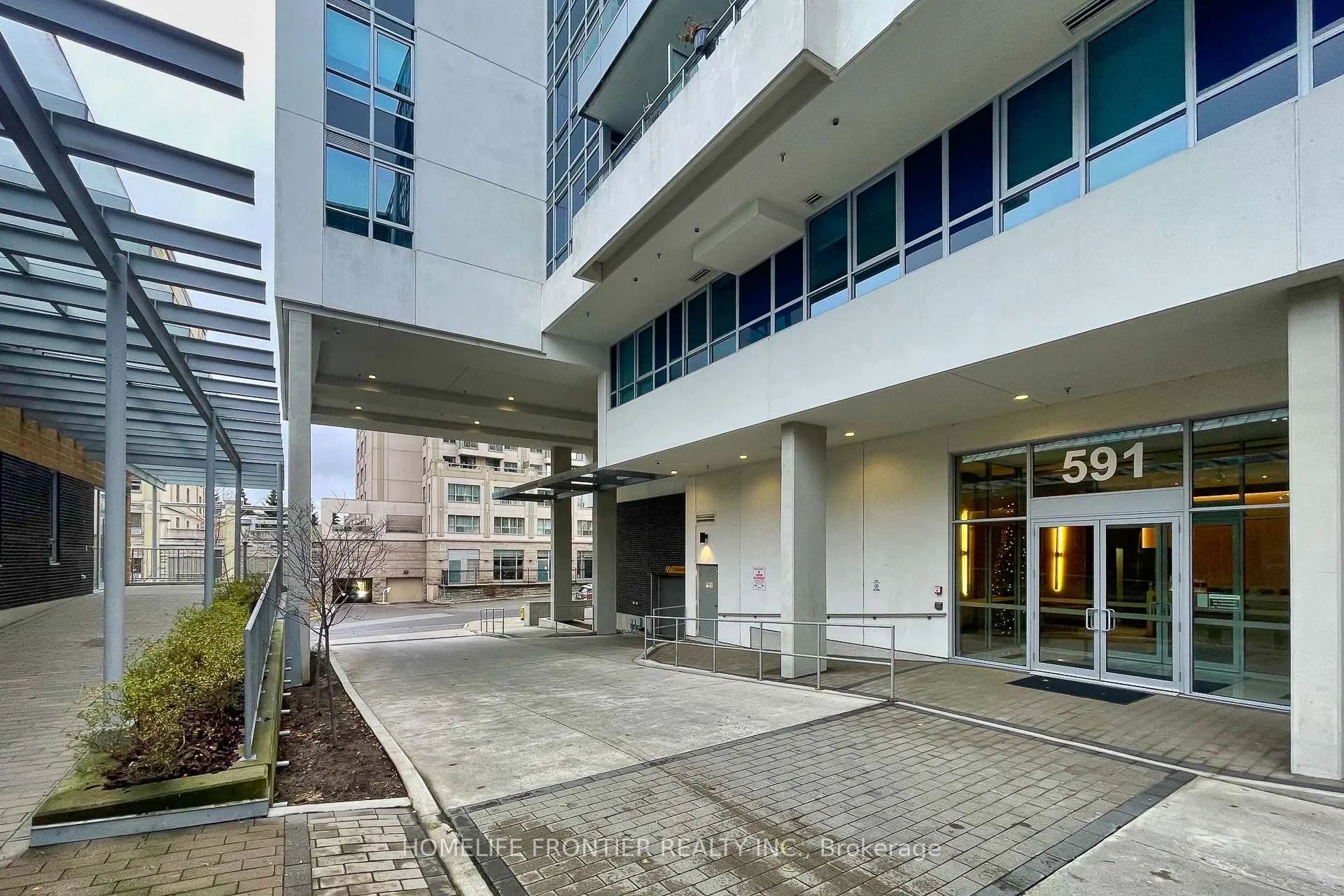 591 Sheppard Avenue E #629