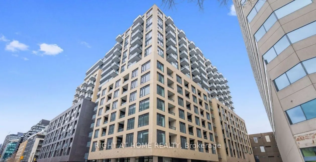 543 RIchmond Street W #221