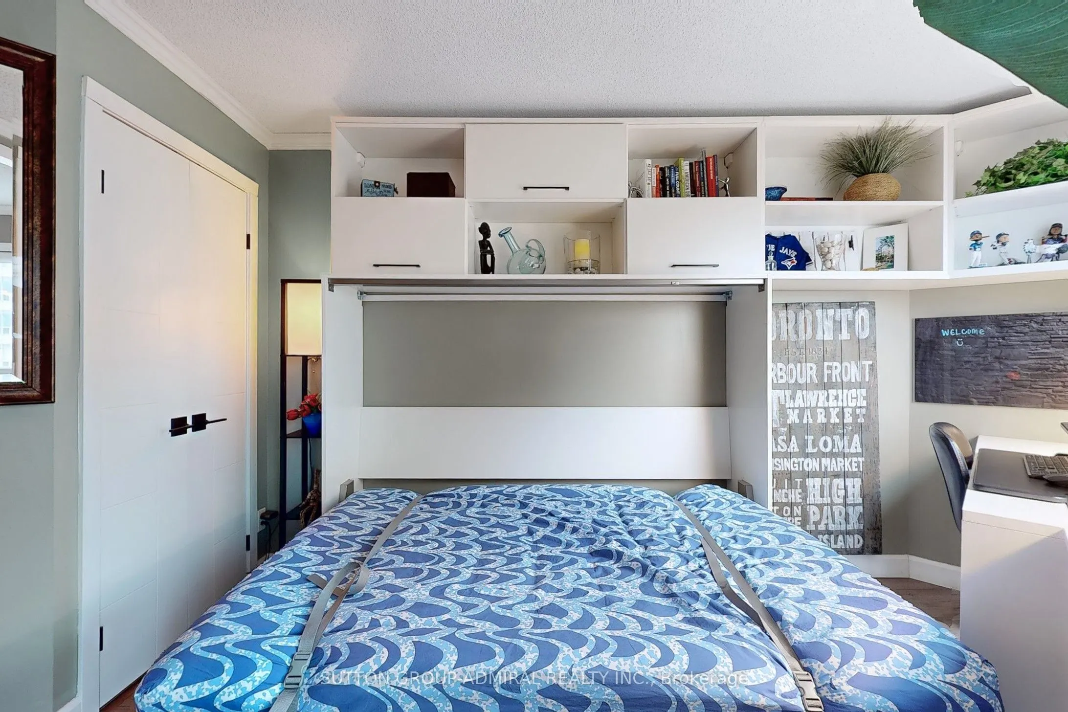 600 Queens Quay W #705