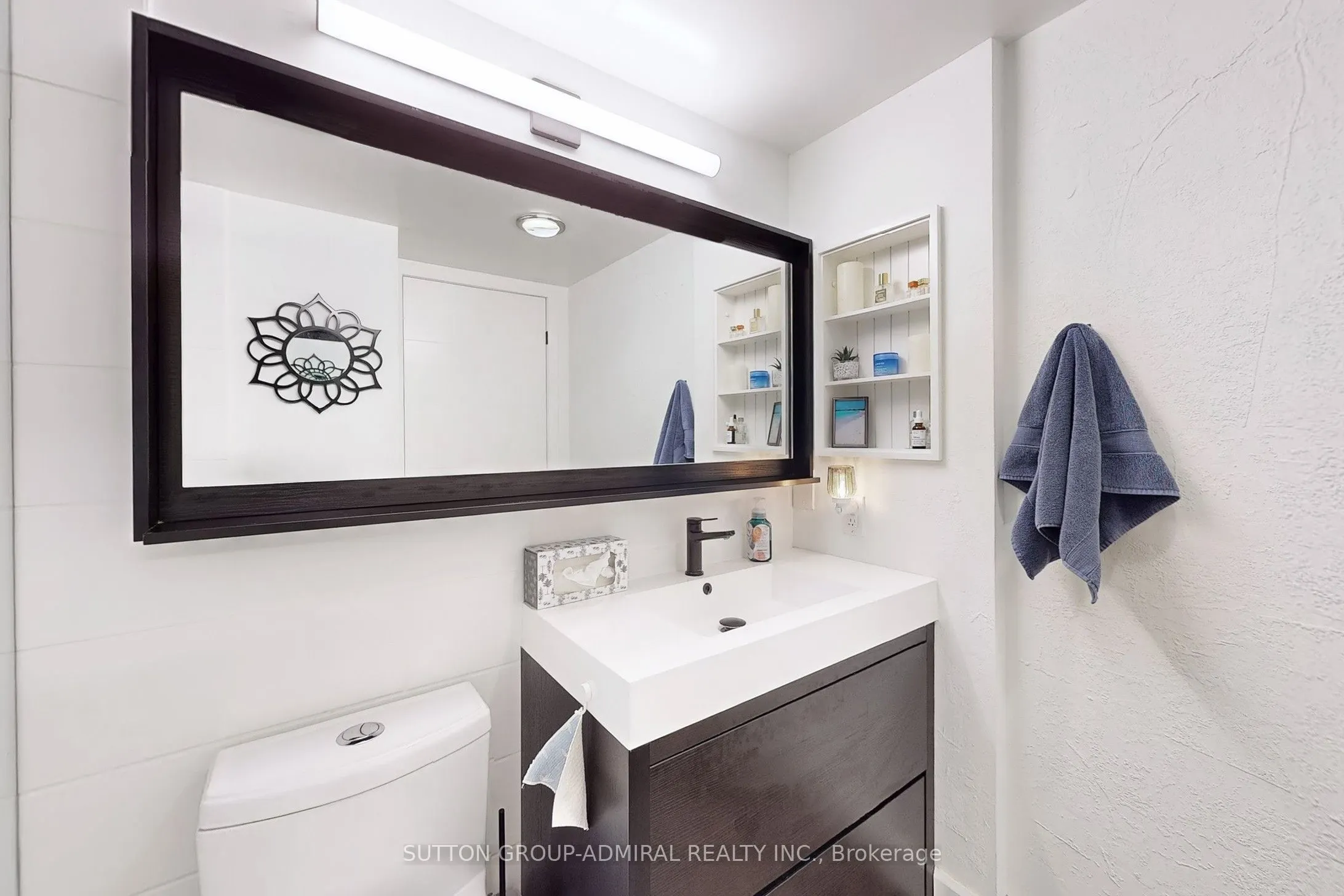 600 Queens Quay W #705