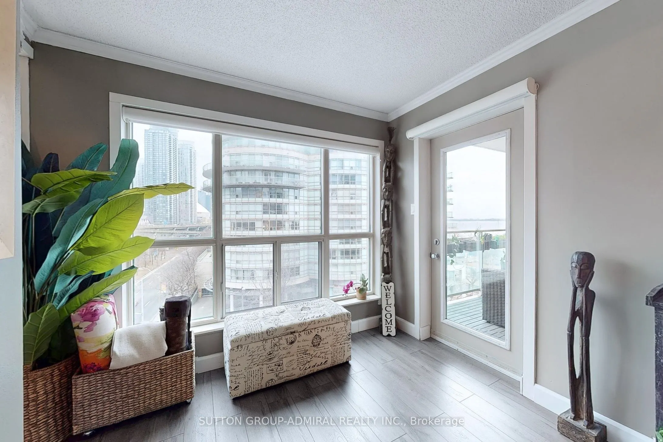 600 Queens Quay W #705