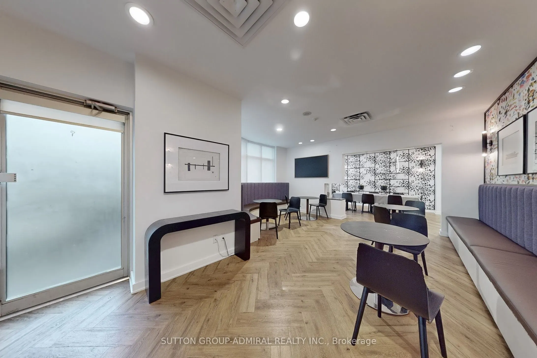 600 Queens Quay W #705