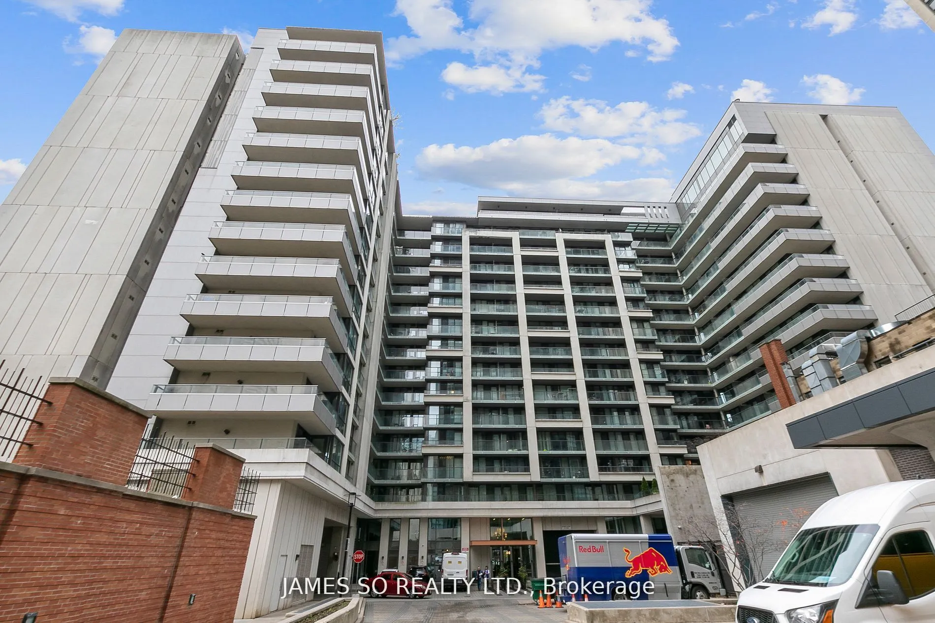 111 Elizabeth Street, #651
