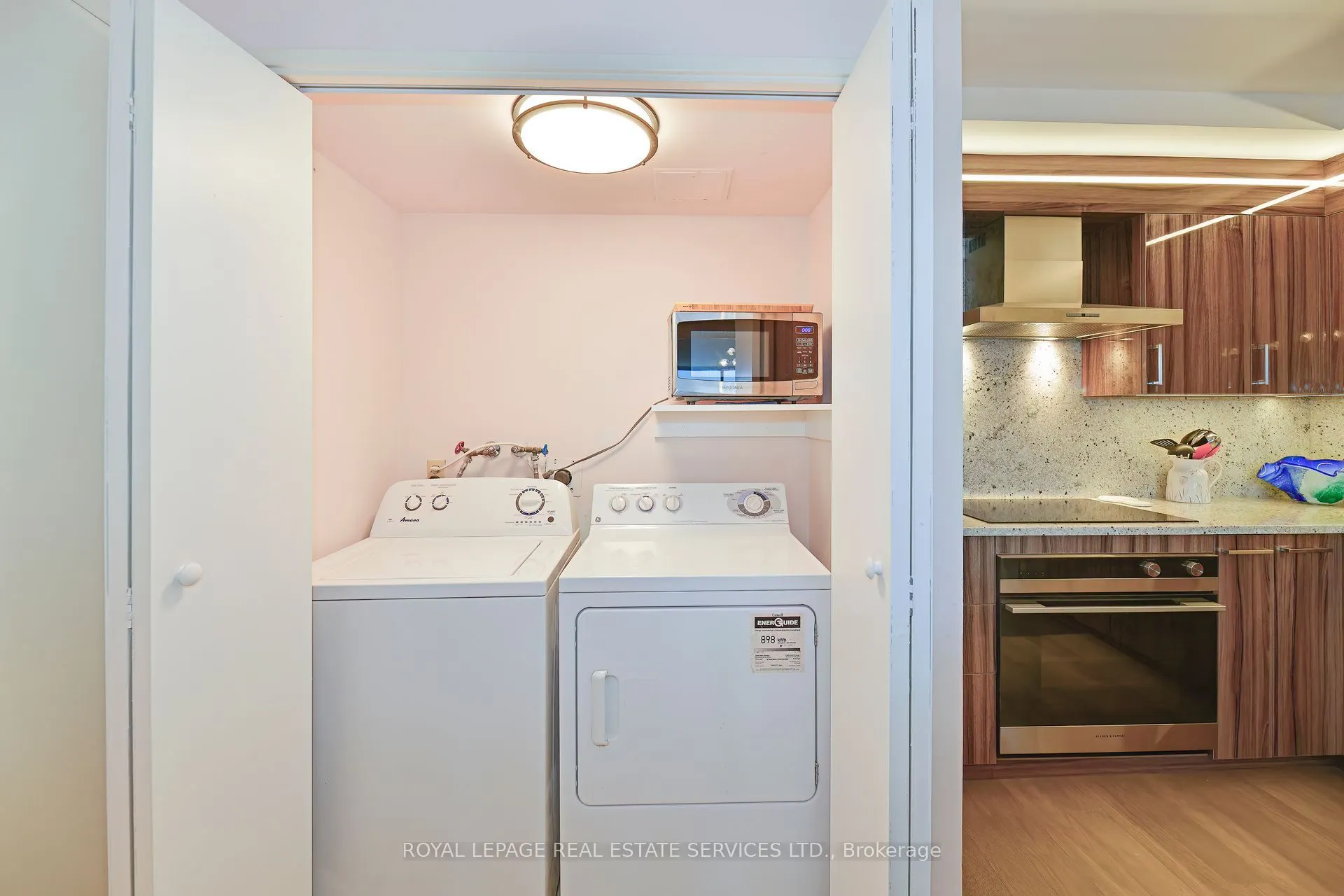 110 Bloor Street W, #1703