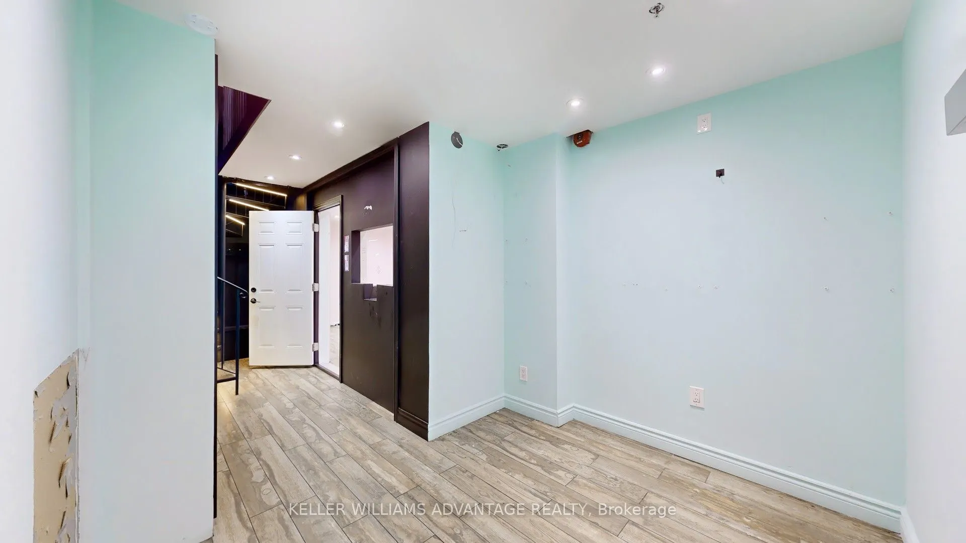 188 Spadina Avenue, #15-17