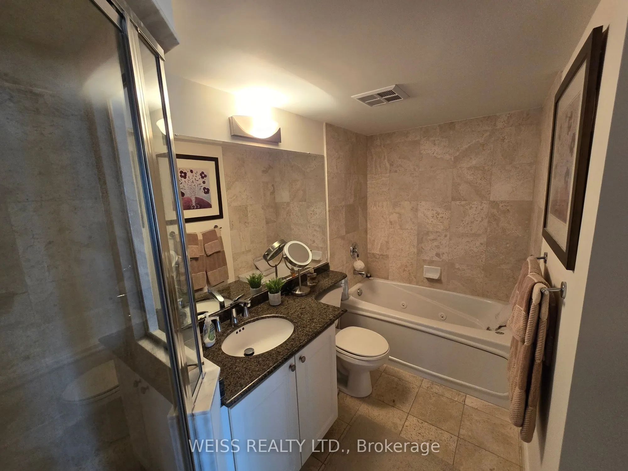 800 Spadina Road #404