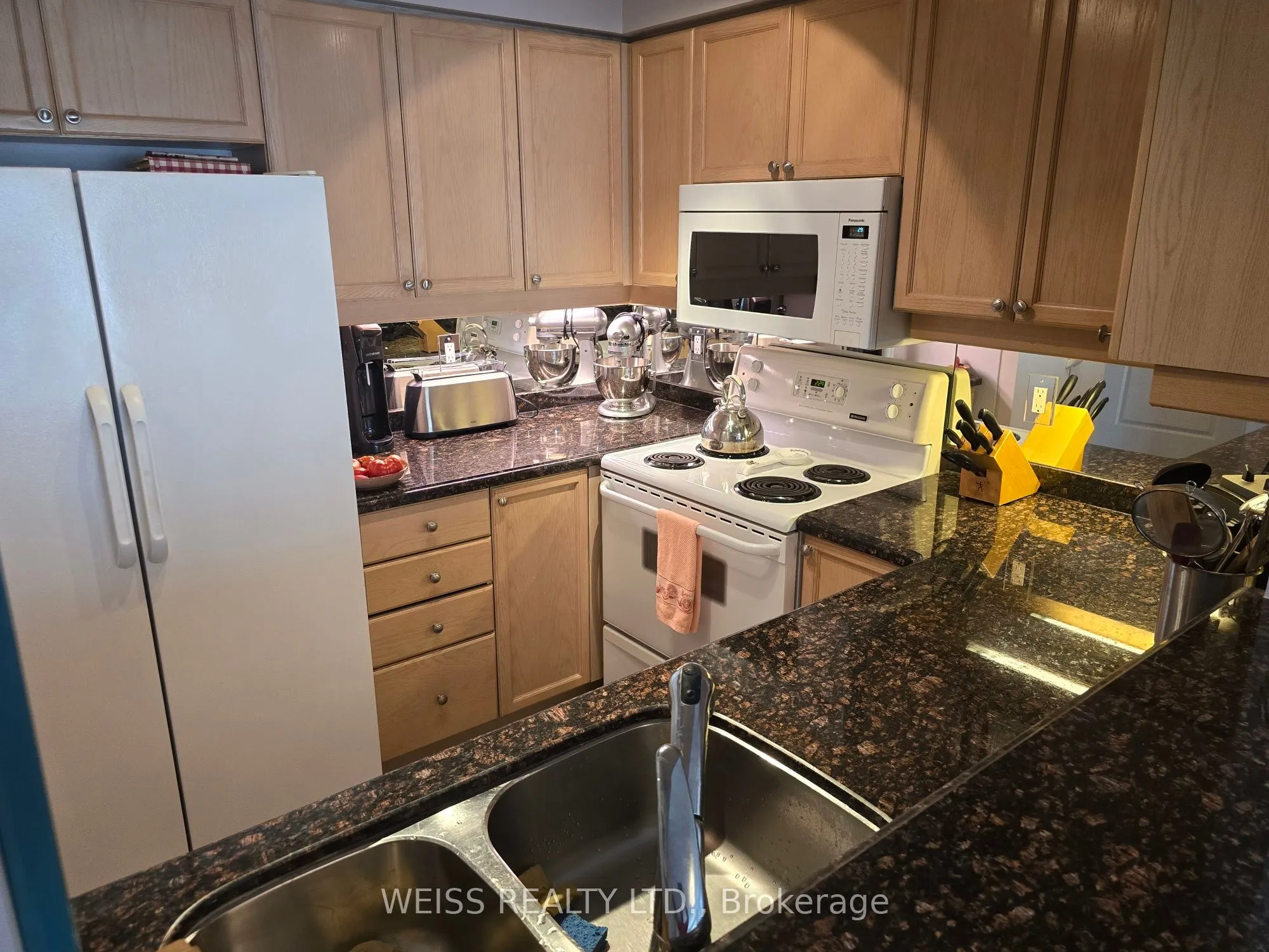 800 Spadina Road #404