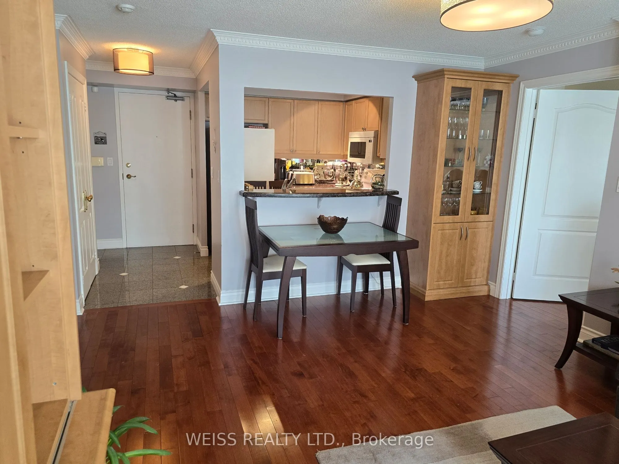 800 Spadina Road #404
