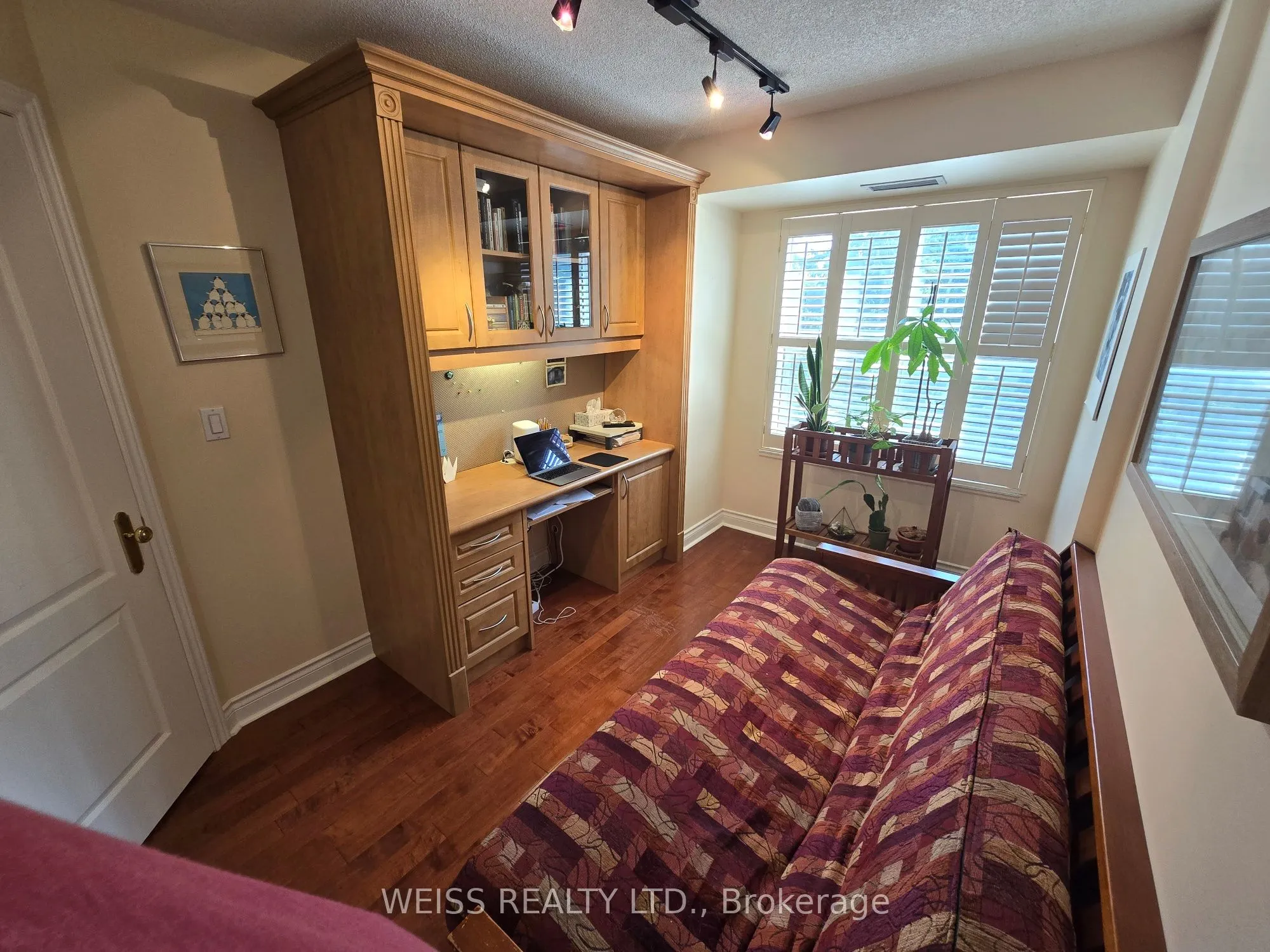 800 Spadina Road #404