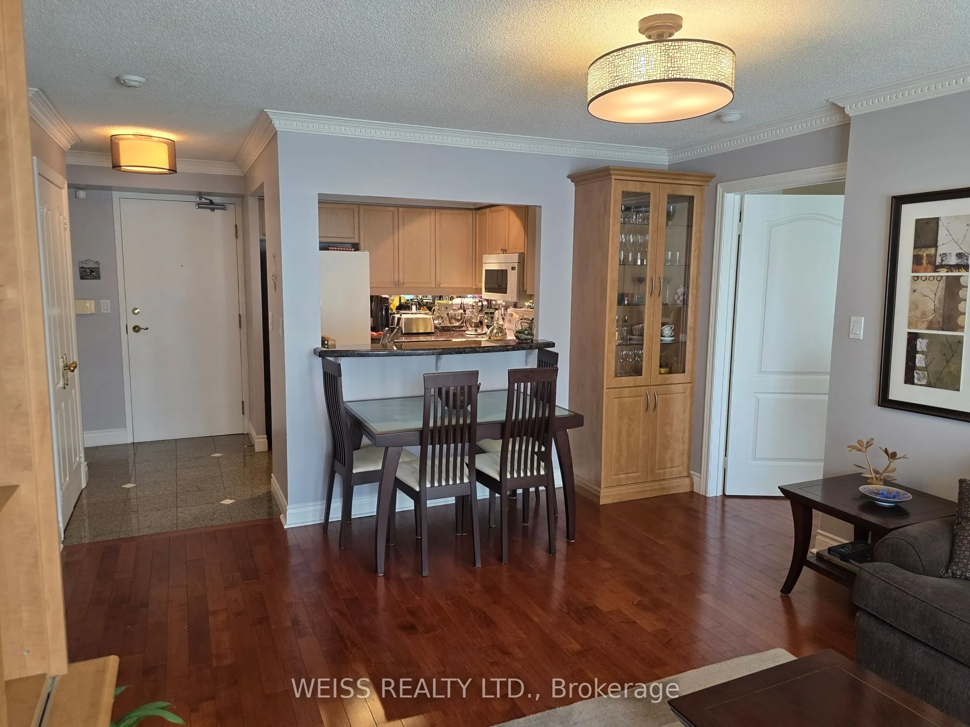 800 Spadina Road #404