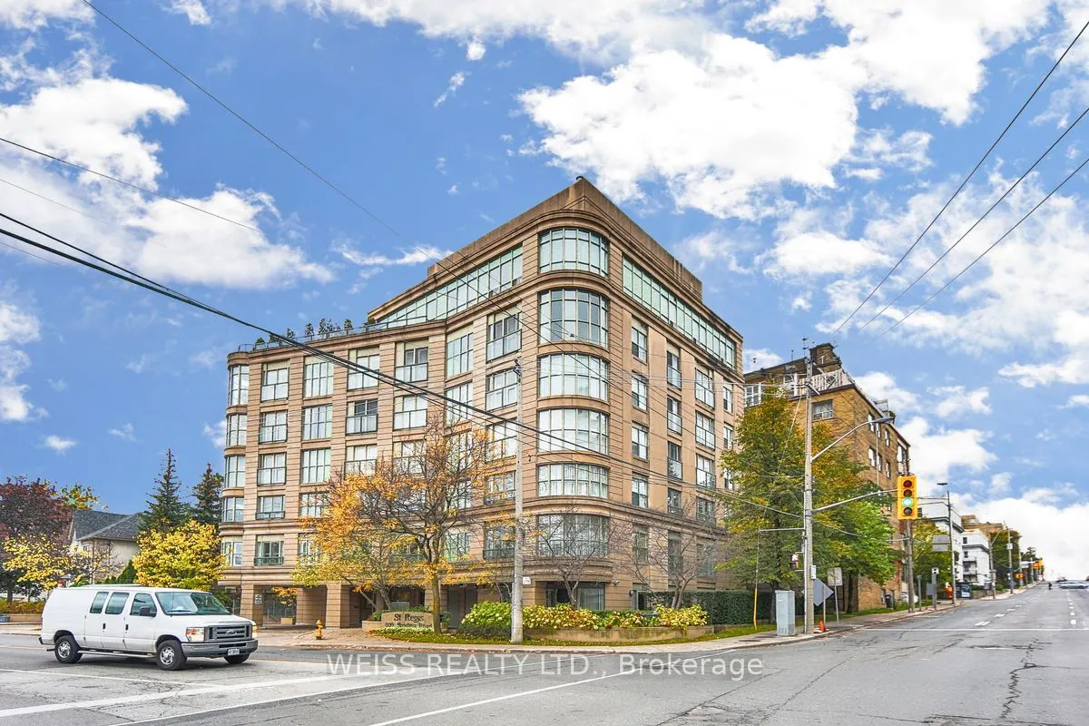 800 Spadina Road, #404